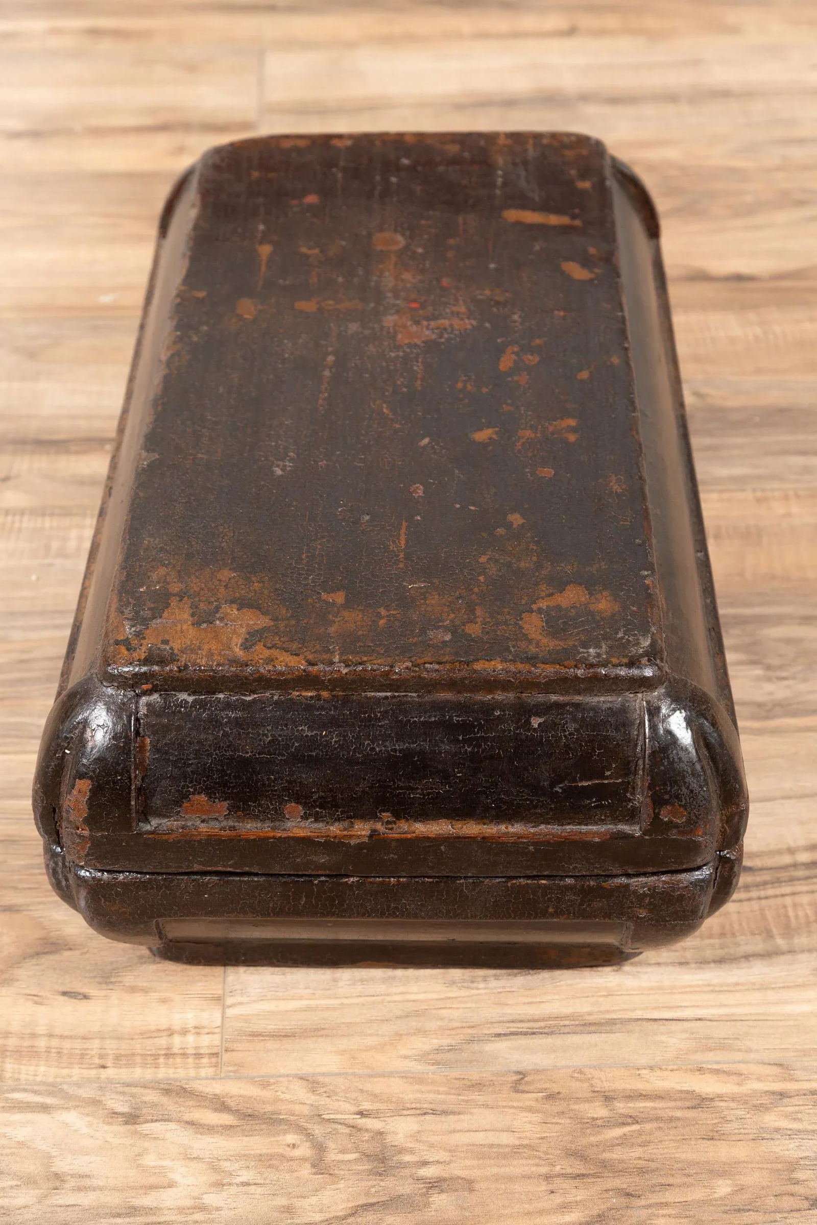 Small Antique Chinese Dowry Basket with Distressed Brown Patina - 8