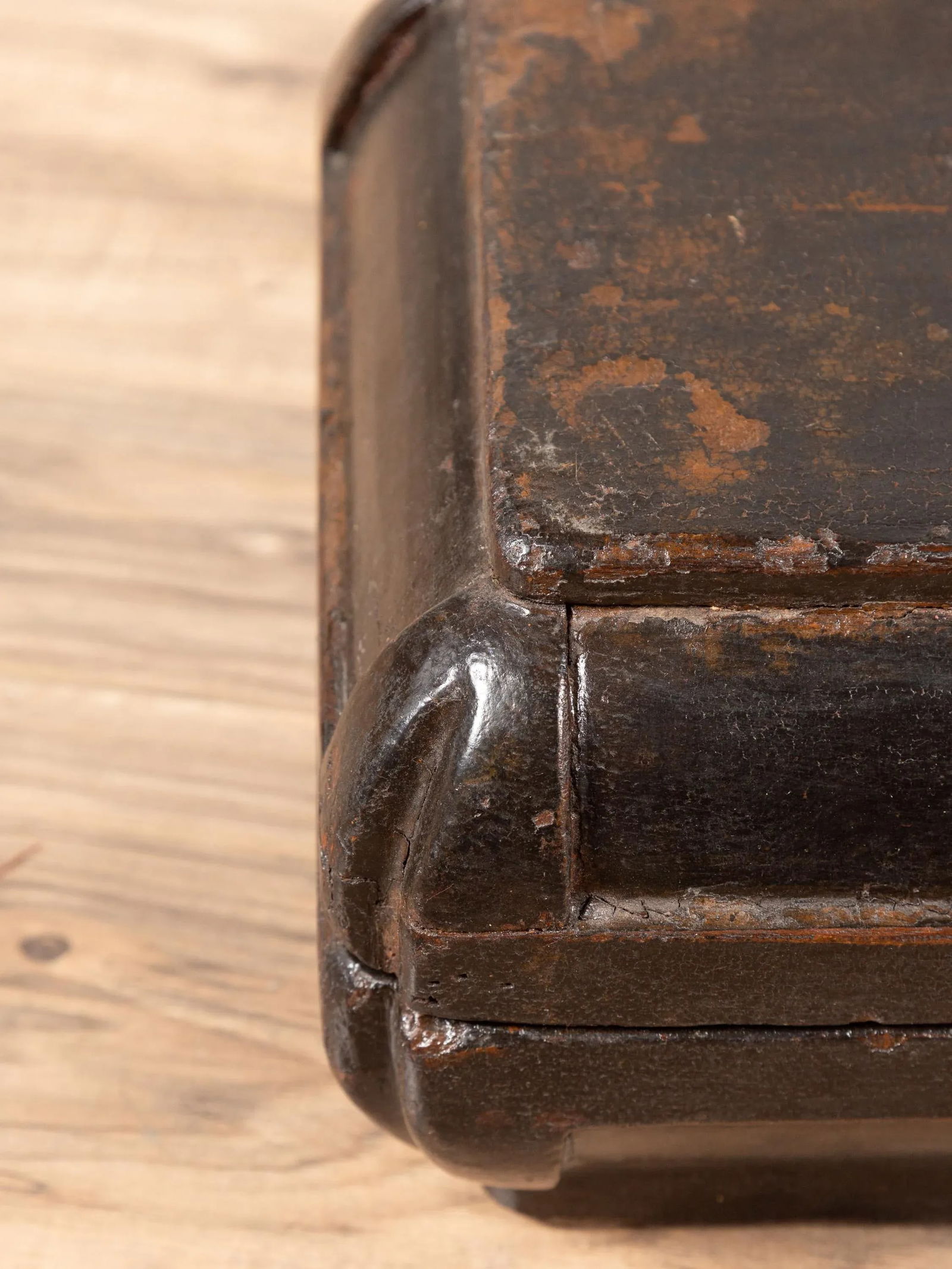 Small Antique Chinese Dowry Basket with Distressed Brown Patina - 9