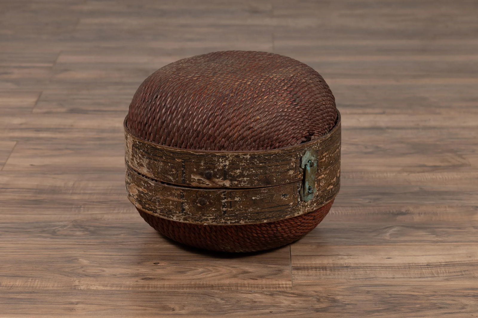 Vintage Chinese Midcentury Rattan Circular Hat Box with Weathered Patina - 8