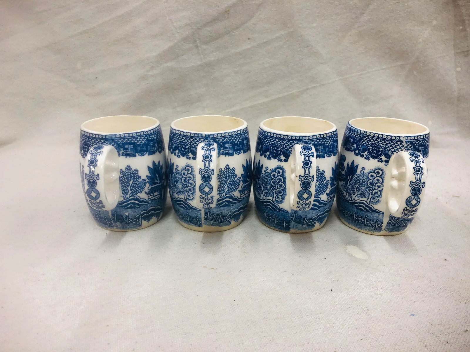 Vintage Blue Pattern Barrel Shaped Mugs - Set of 4 - 3