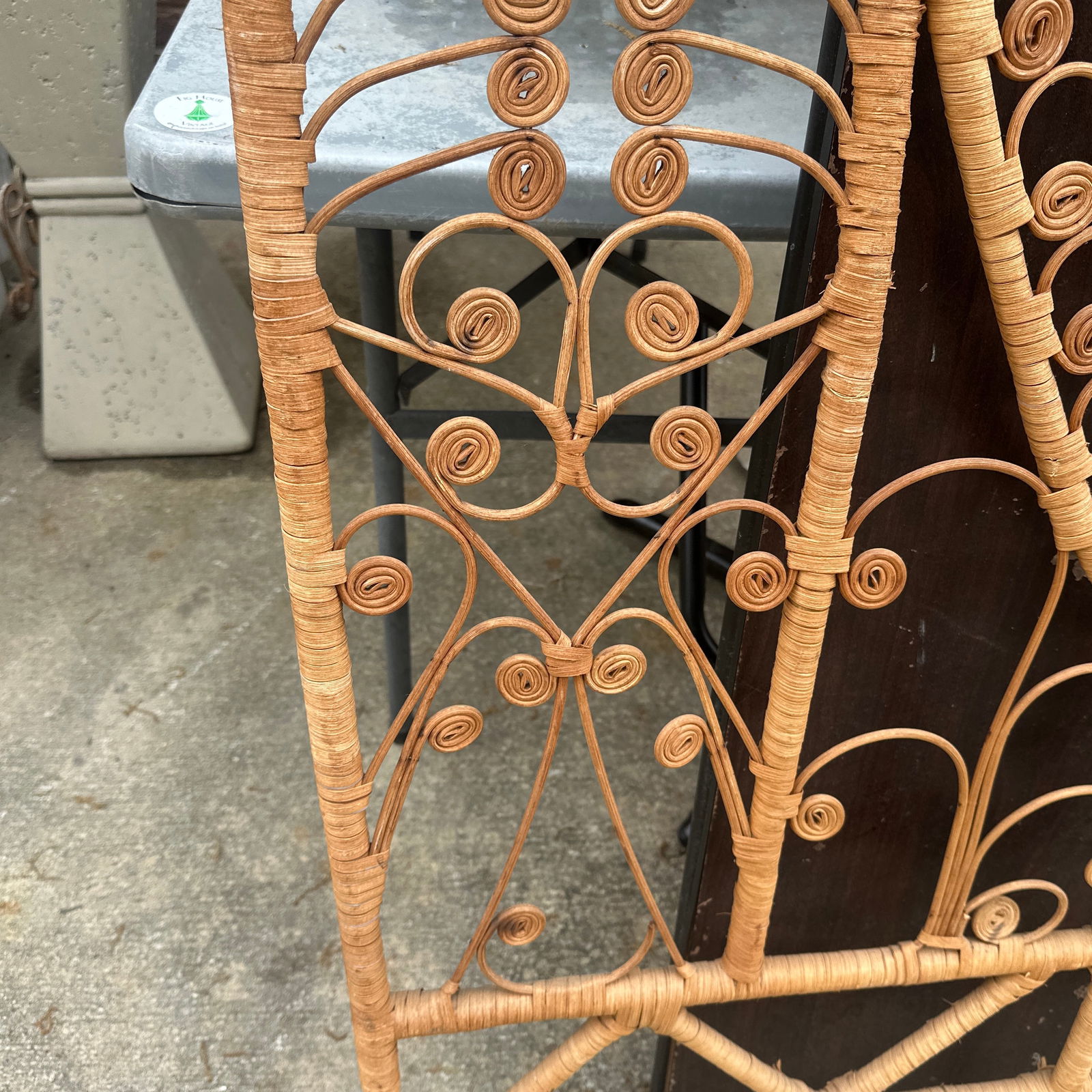 1970s Wicker Twin Headboard With Heart Details - 3