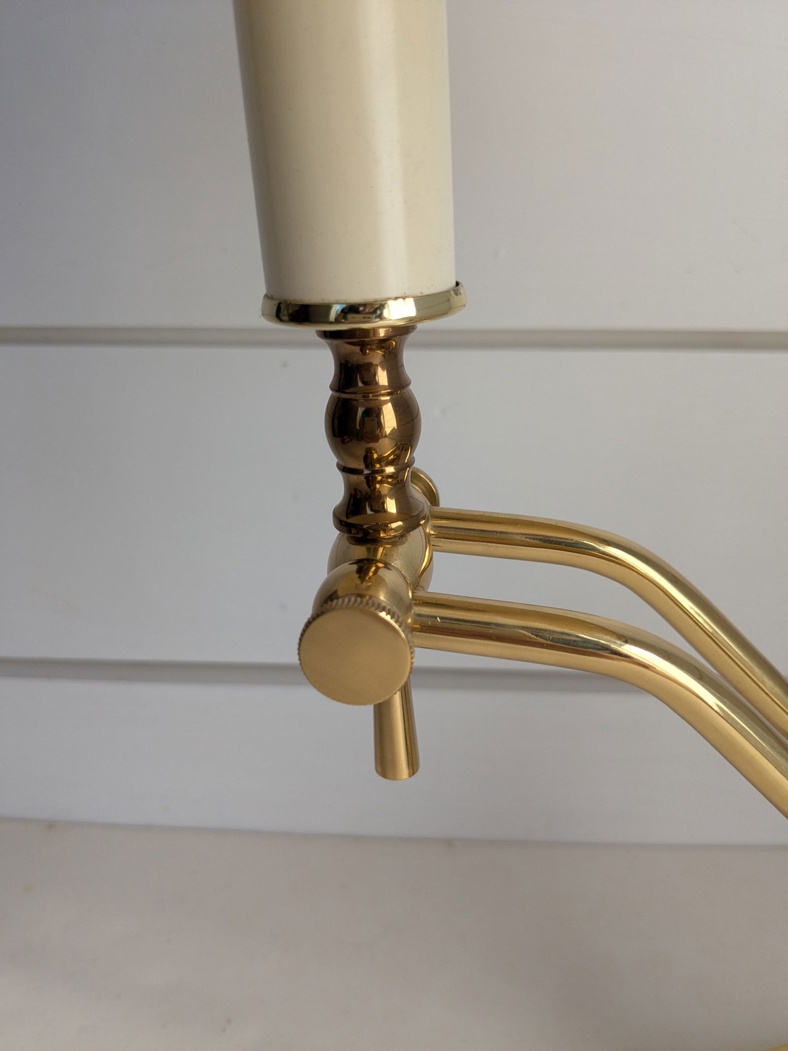 Vintage Brass Alsy Desk Lamp With Swinging Arm - 4