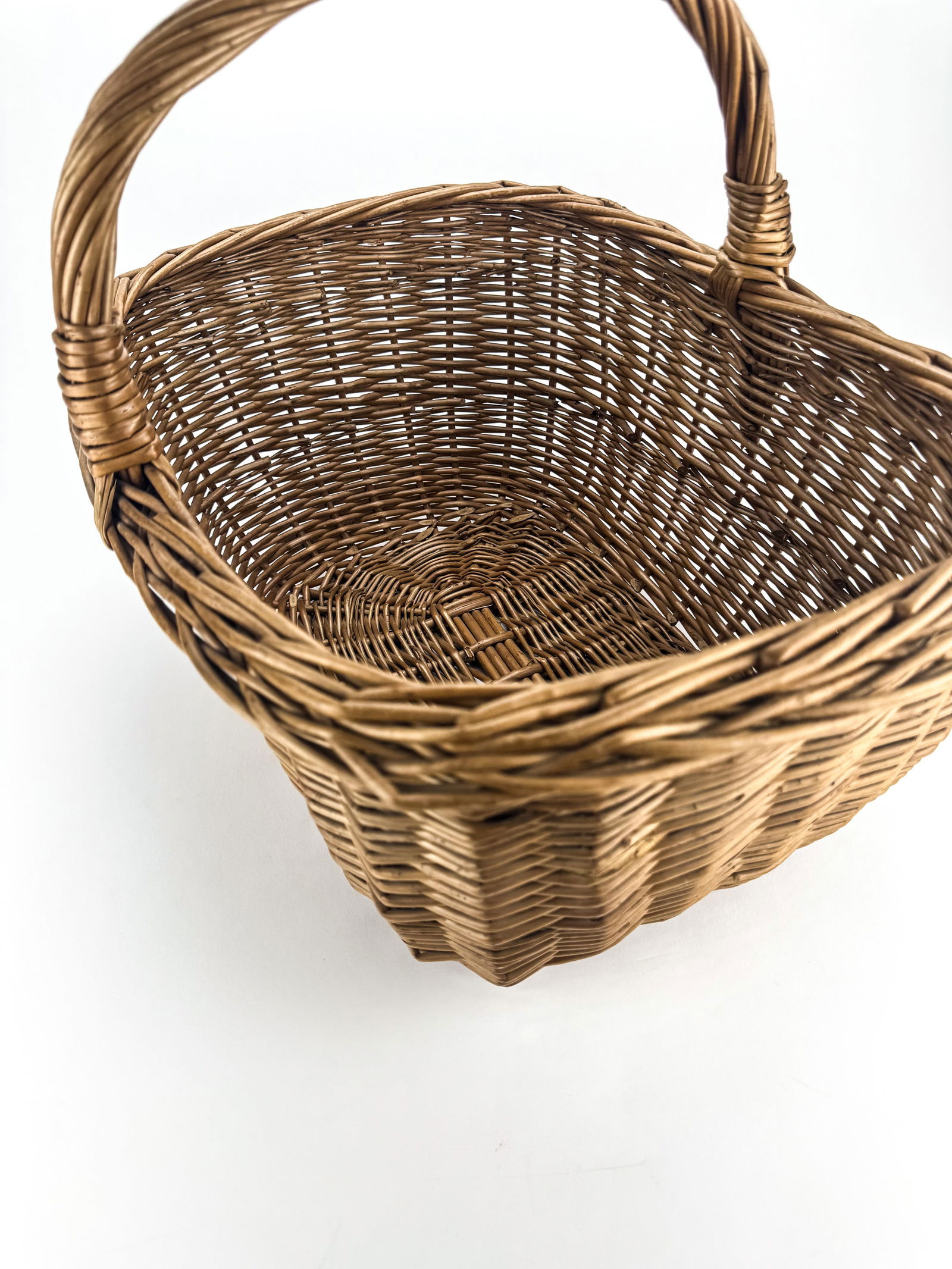 Extra Large Vintage Wicker Market Basket - 6