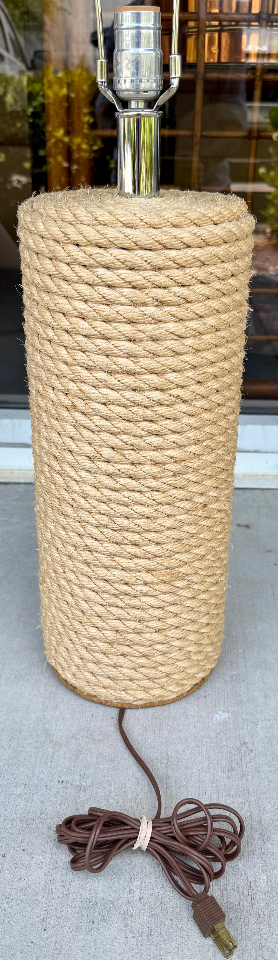 Coastal Style Large Rope Wrapped Table Lamp From 80's - 4