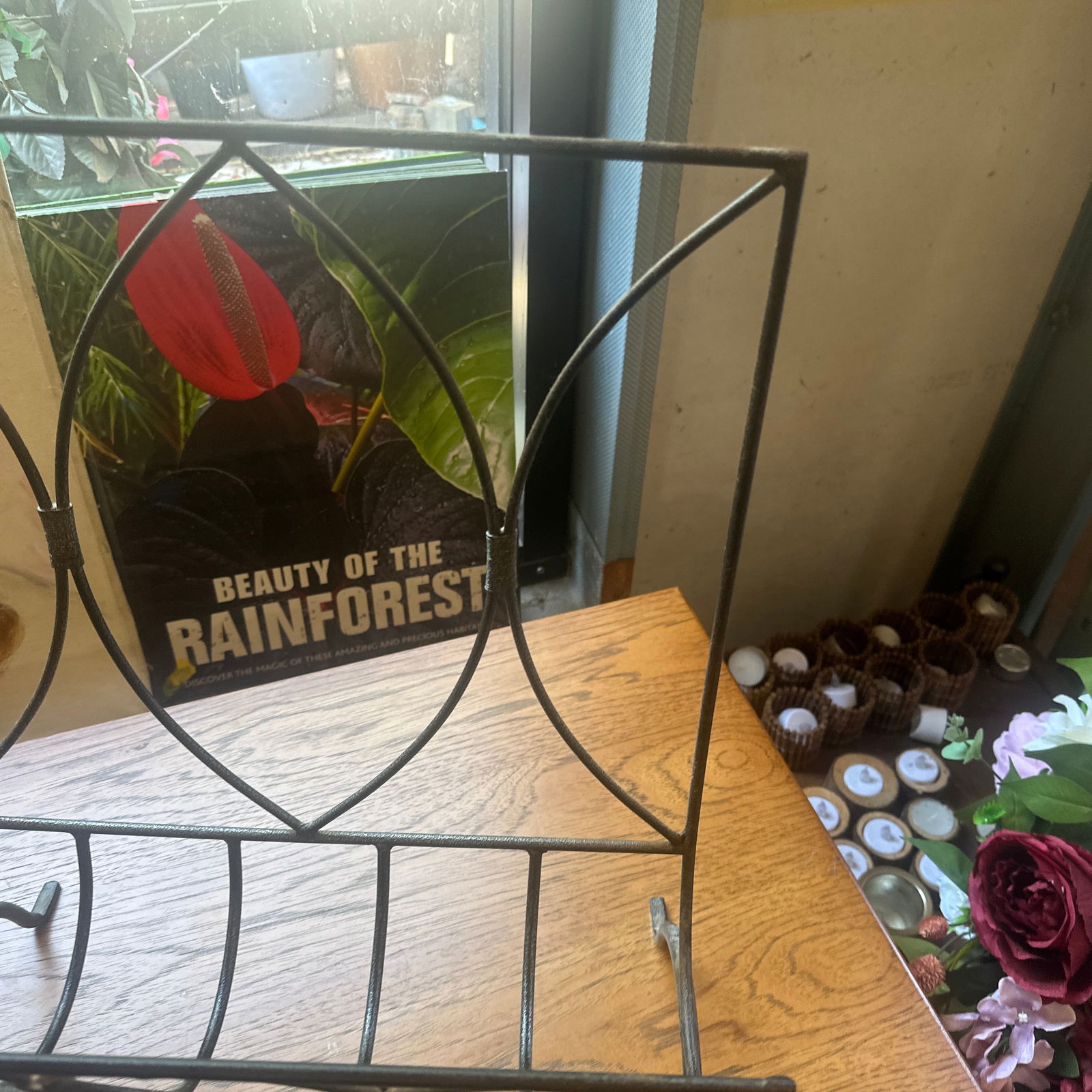 1970s Black Metal Standing Magazine Rack - 7