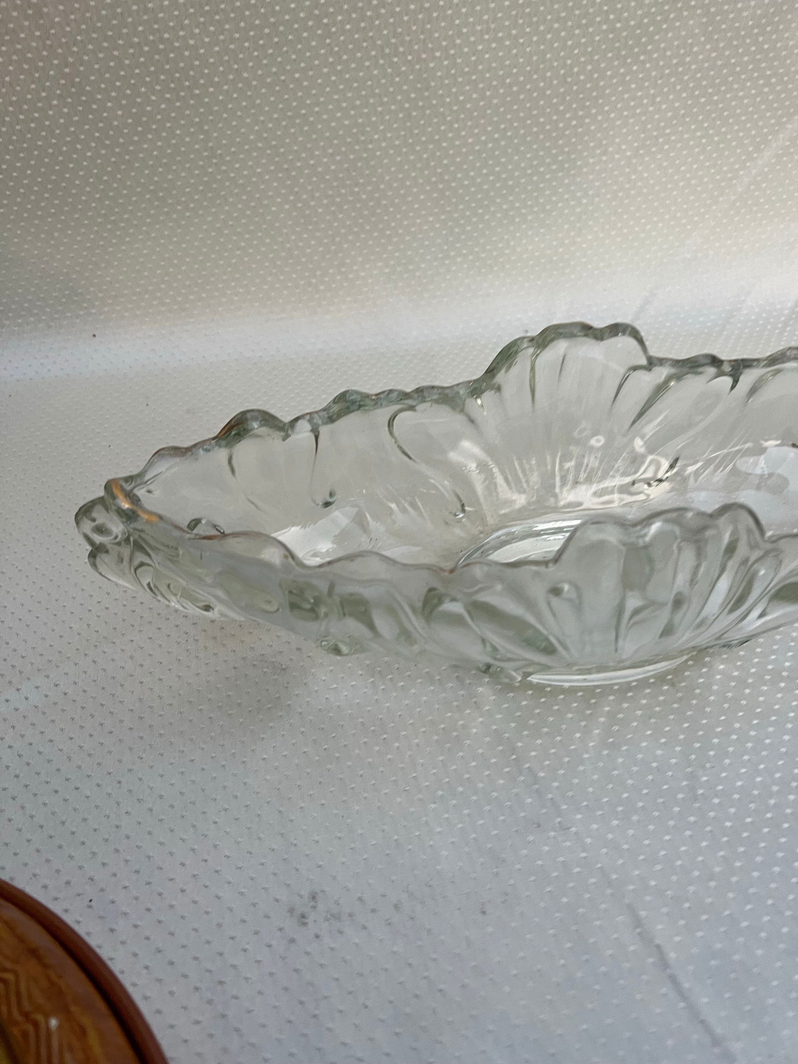 1970s Detailed Glass Oblong Catchall/Vase - 7
