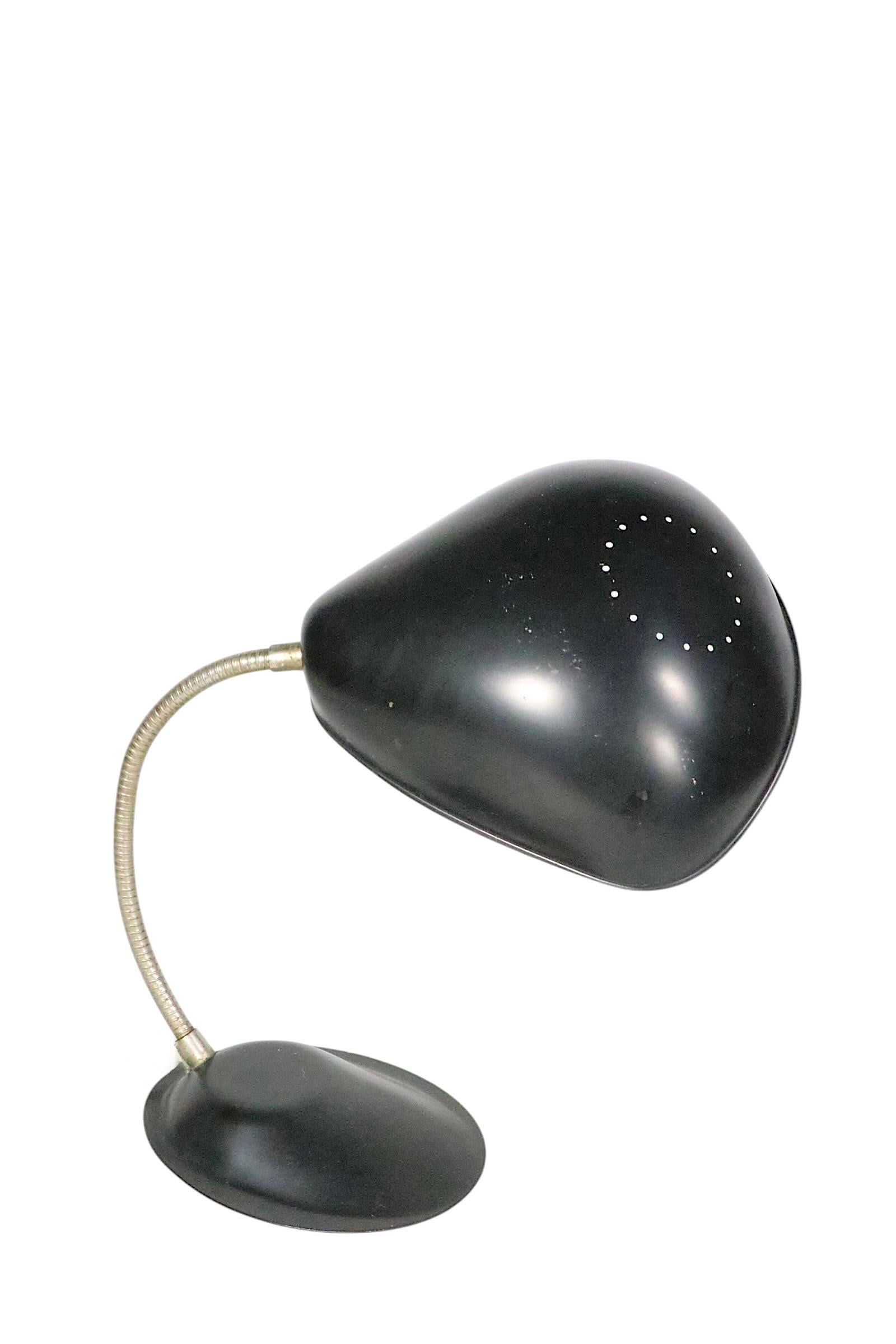 Mid Century Gooseneck Desk Lamp by Eagle - 5