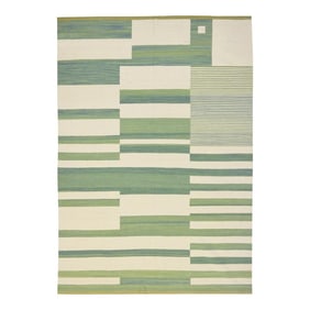 Modern Kilim Flaweave Wool Rug With Geometric Design in Green