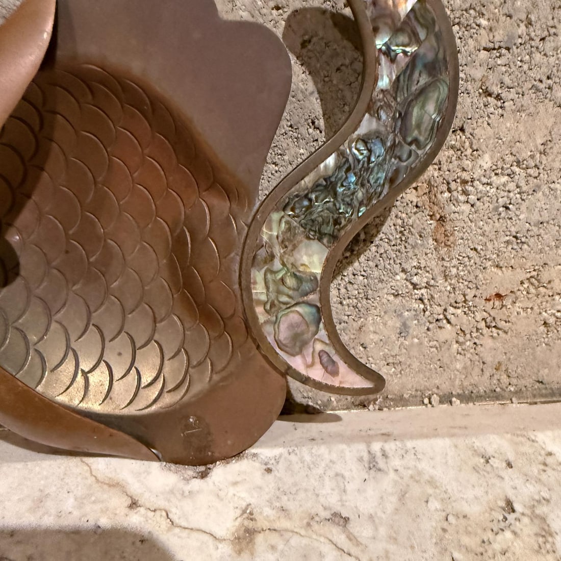 1990s Style of Los Castillo Mixed Metal Stone Fish Dish - 3