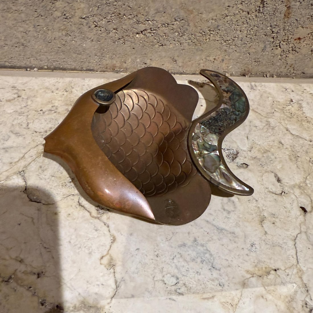 1990s Style of Los Castillo Mixed Metal Stone Fish Dish - 4