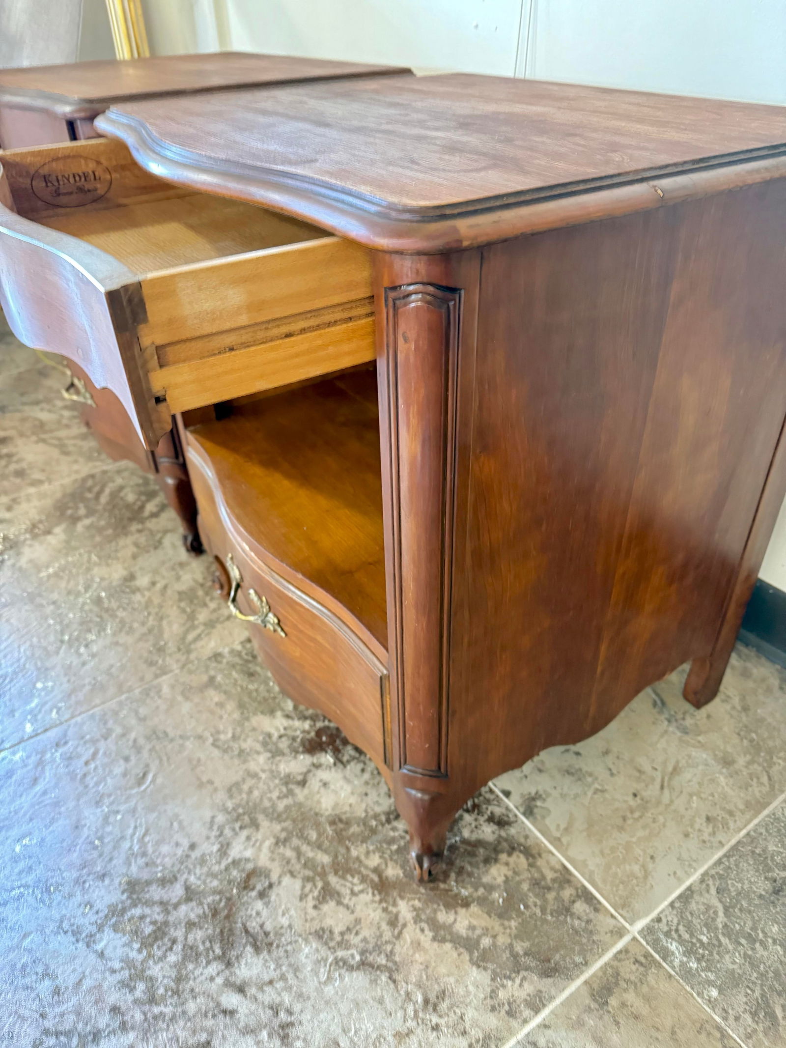 Pair of Vintage French Provincial Kindel Chateau Nightstands End Tables - 11