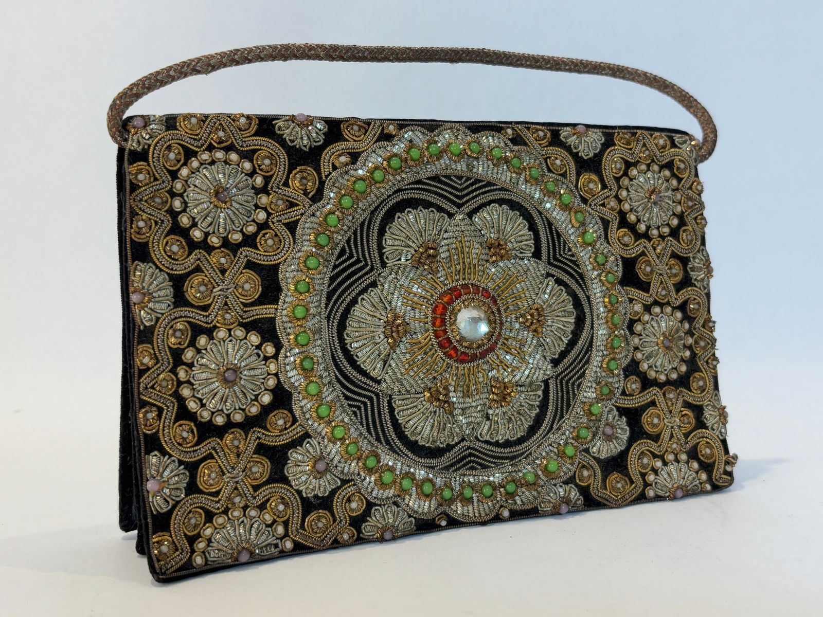 Black Velvet and Silk Embroidered 1960s Zardozi Zari Gemstone Clutch India - 2