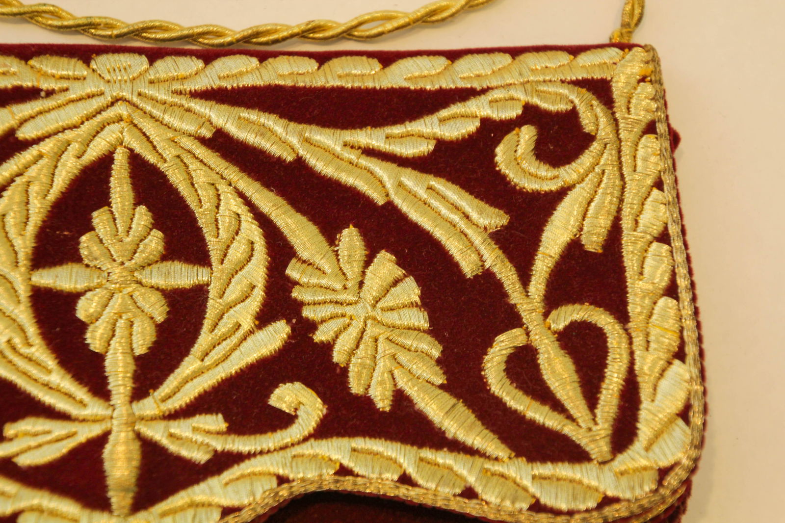 Red Velvet Embroidered 1960s Clutch Fez Morocco - 7