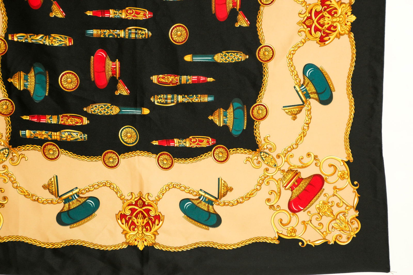 Vintage Italian Scarf Shawl with Luxury Writing Instruments Italy - 2