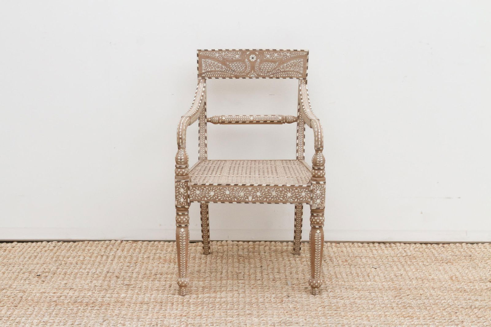 Royal Anglo-Indian Peacock Inlay Armchair - 3