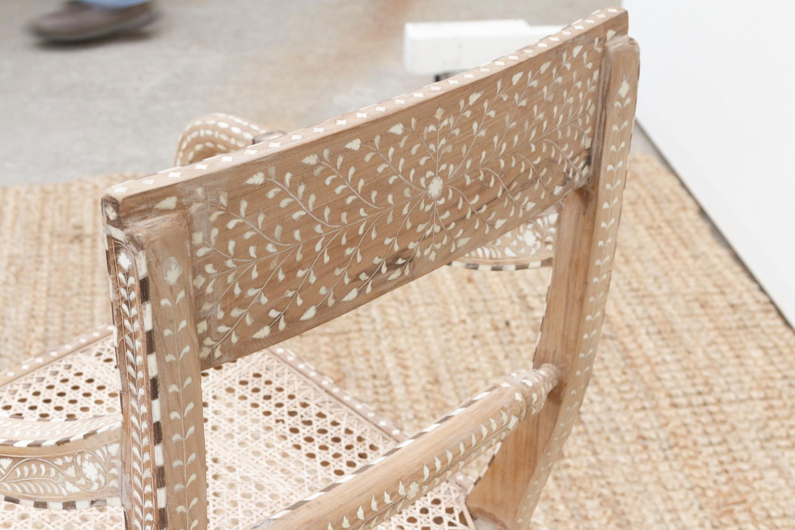 Royal Anglo-Indian Peacock Inlay Armchair - 9