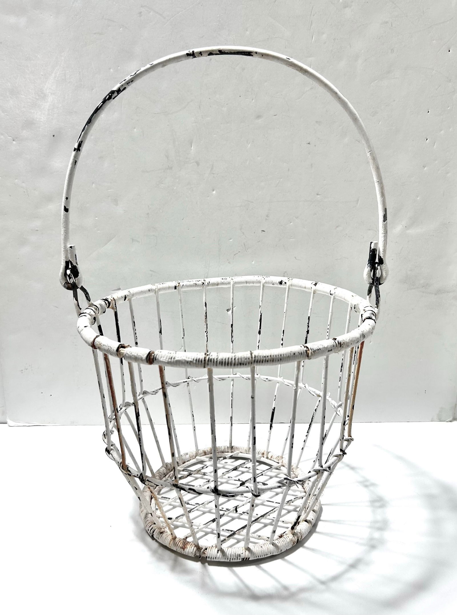 Antique Metal Wire Egg Gathering Basket - 3