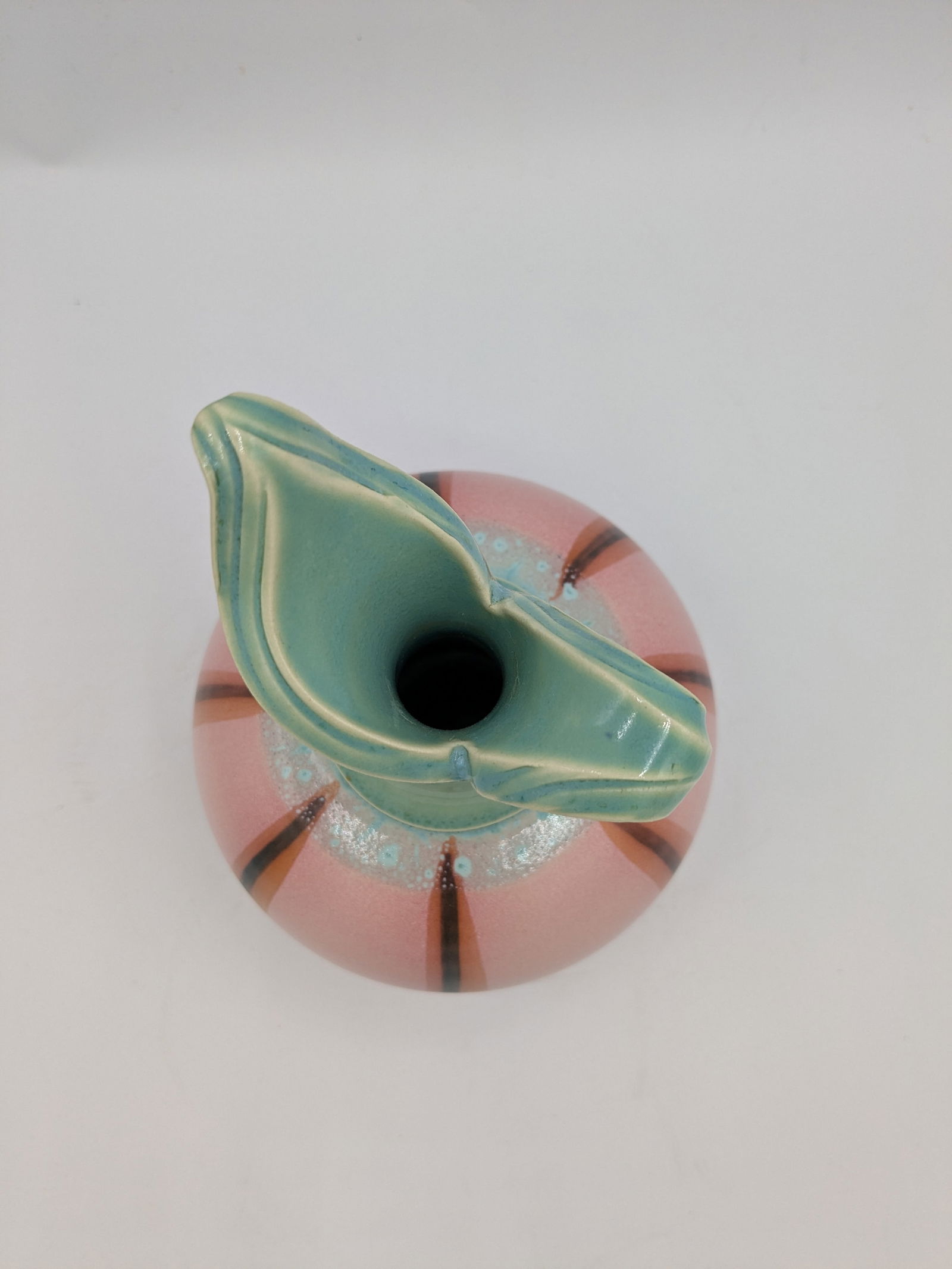 Late 20th Century Studio Pottery Organic Vase- Signed - 8