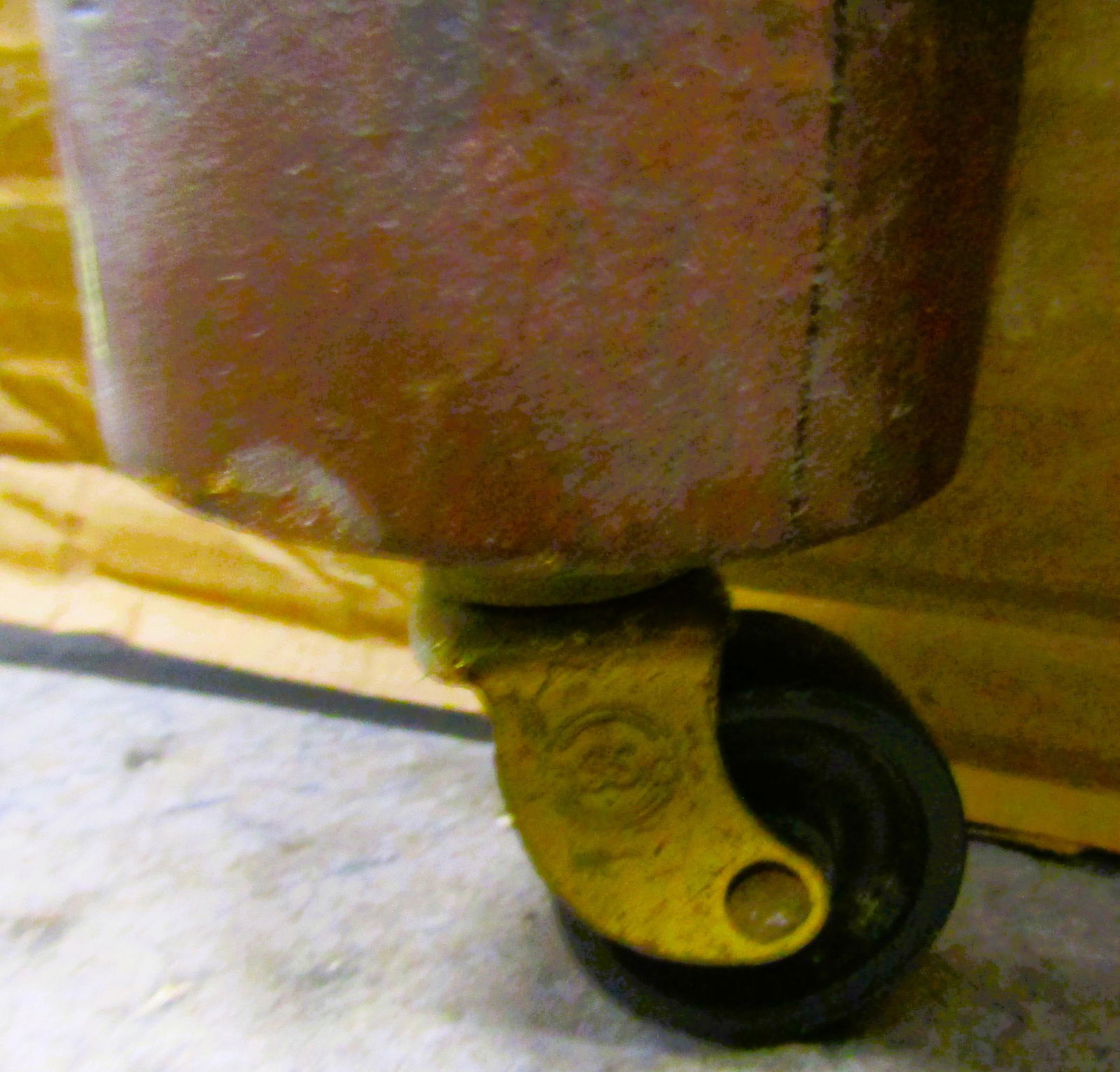 Antique Mahogany Carved Pineapple and Acanthus Leaf Wood Salvage Headboard - 10