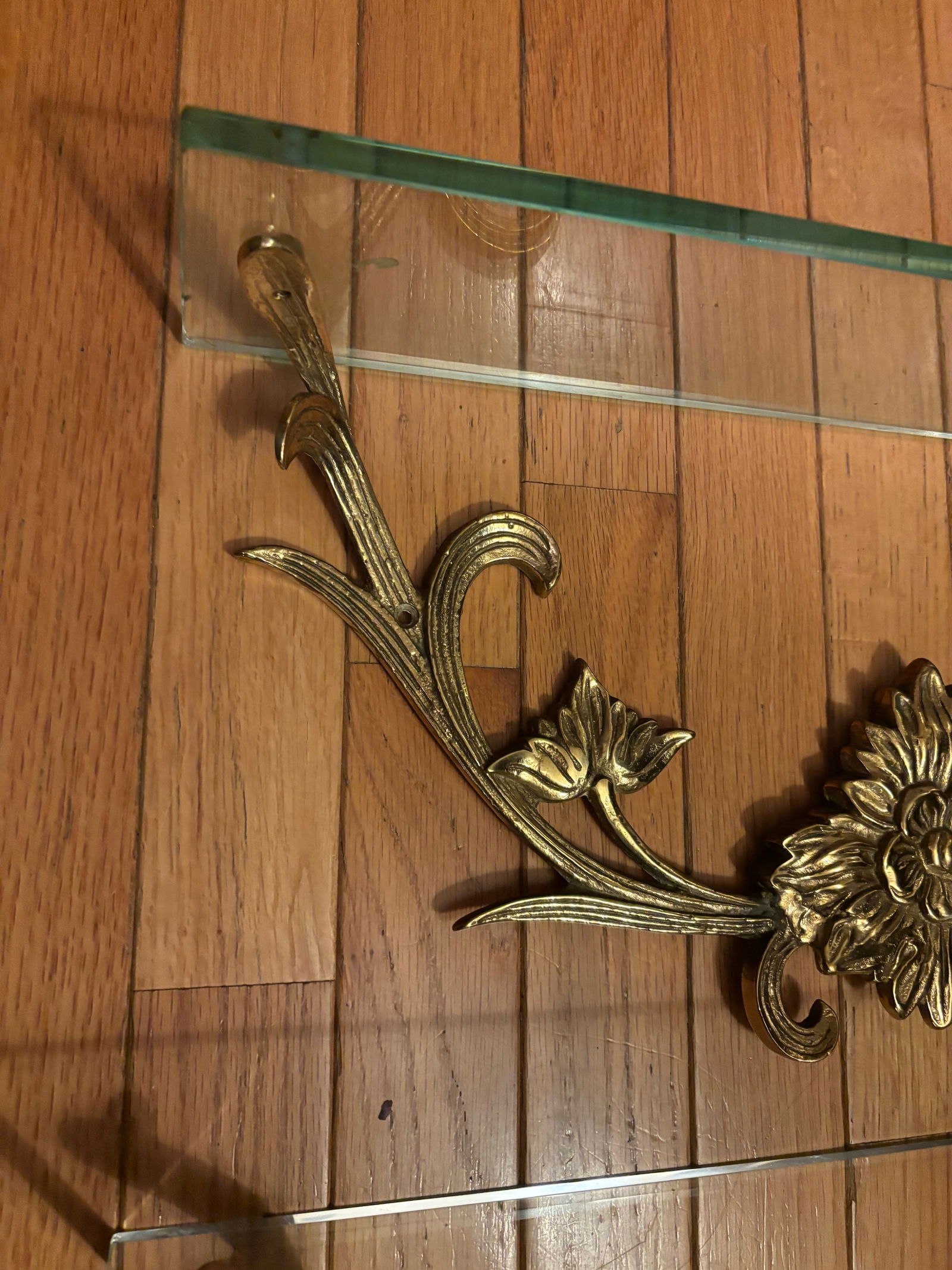 1970s Ornate Brass and Glass Wall Shelves, Made in Taiwan, a Pair - 9