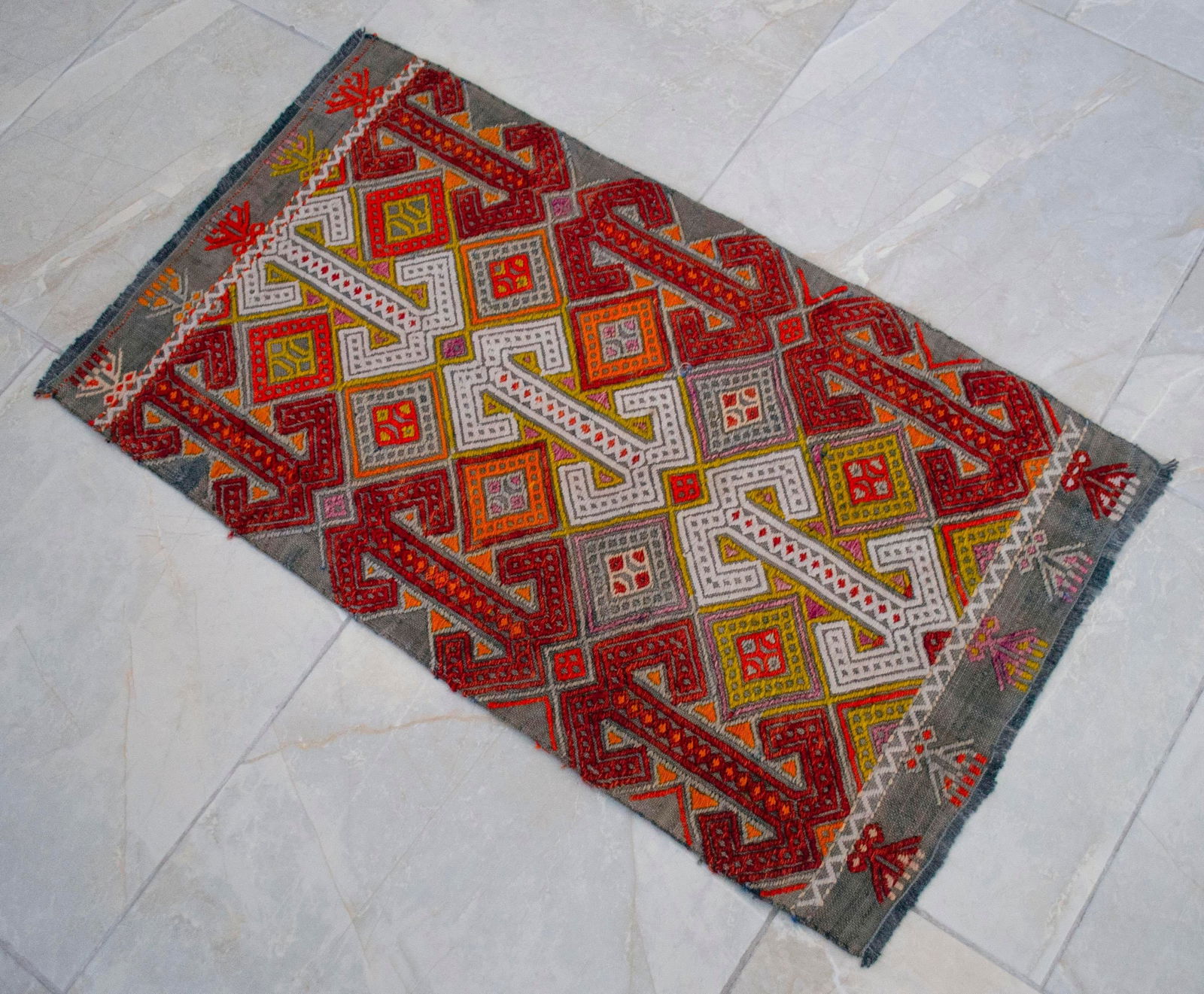Hand-Made Braided Turkish Small Rug Jajim Kilim - 1"²7"³ × 2"²9"³ - 4