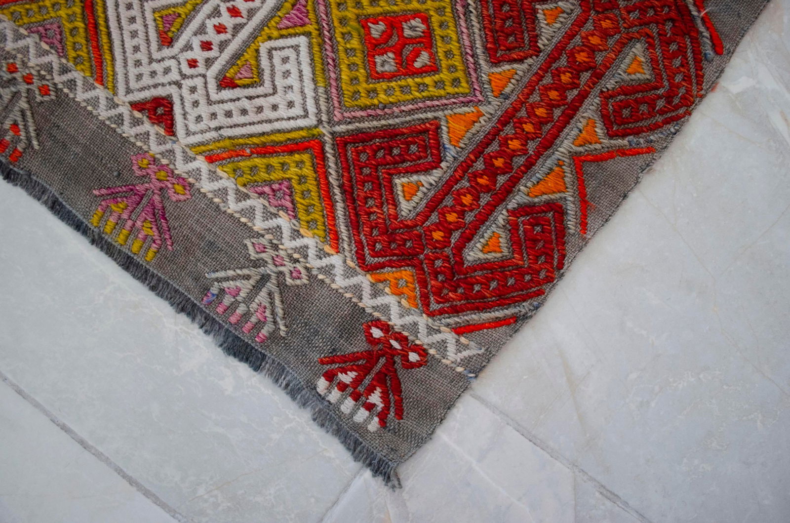 Hand-Made Braided Turkish Small Rug Jajim Kilim - 1"²7"³ × 2"²9"³ - 8