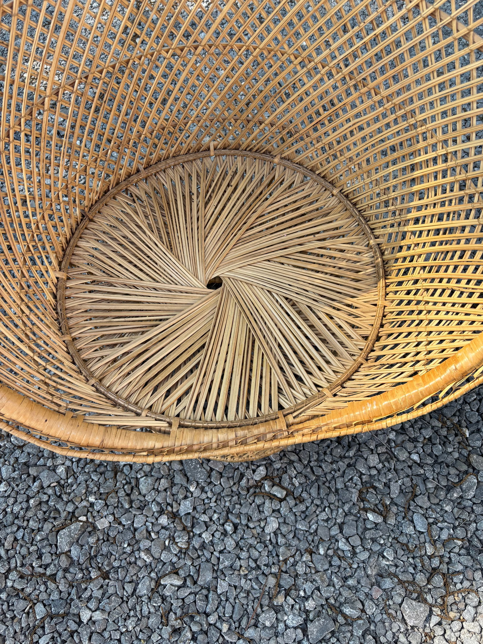 1970s Peacock Chair - 3