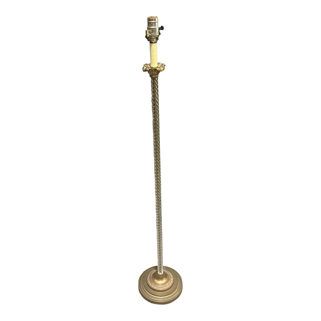 1970s Brass Floor Lamp With Plastic Details: Up for consideration is a beautiful brass floor lamp with plastic details. This would look lovely on display in your home and it is a great find for the interior design enthusiast. Please check out my