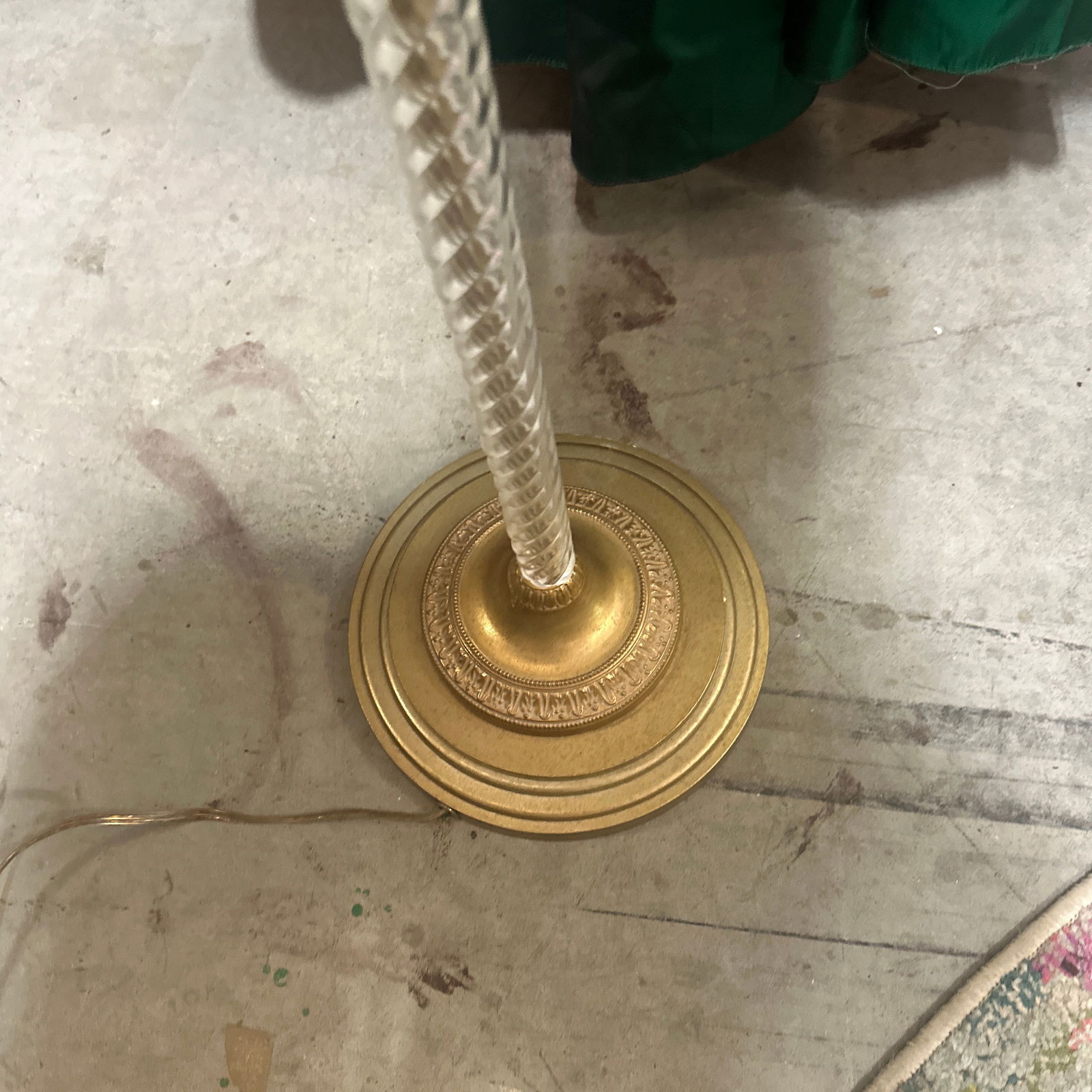 1970s Brass Floor Lamp With Plastic Details - 5