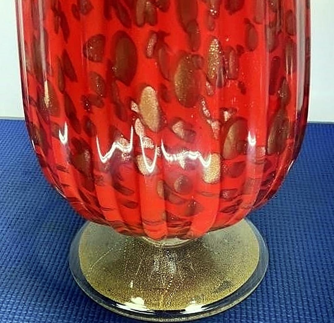 1970s Murano Style Tulip Vase - 6