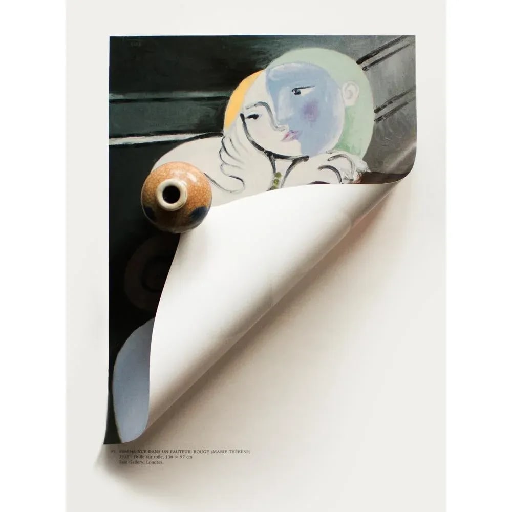 1985 After Pablo Picasso "Nude Seated on a Red Chair", First Edition Parisian Full-Color Print - 3