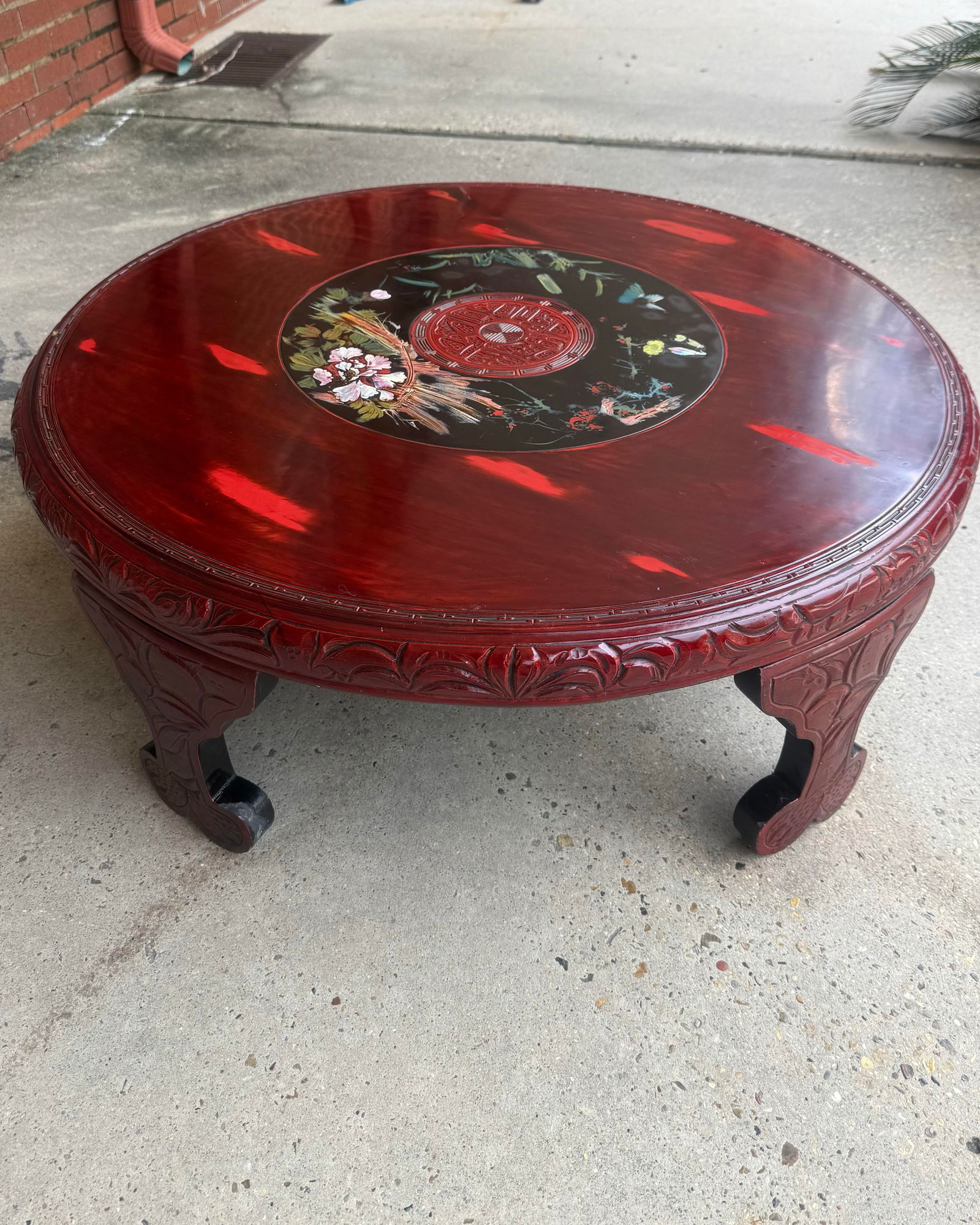 Chic Vintage Asian Lacquerd Carved Tea /Coffee Table With Floral Design - 2