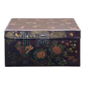Vintage Distressed Brown Lacquer Flower Birds Oriental Wood Trunk Table