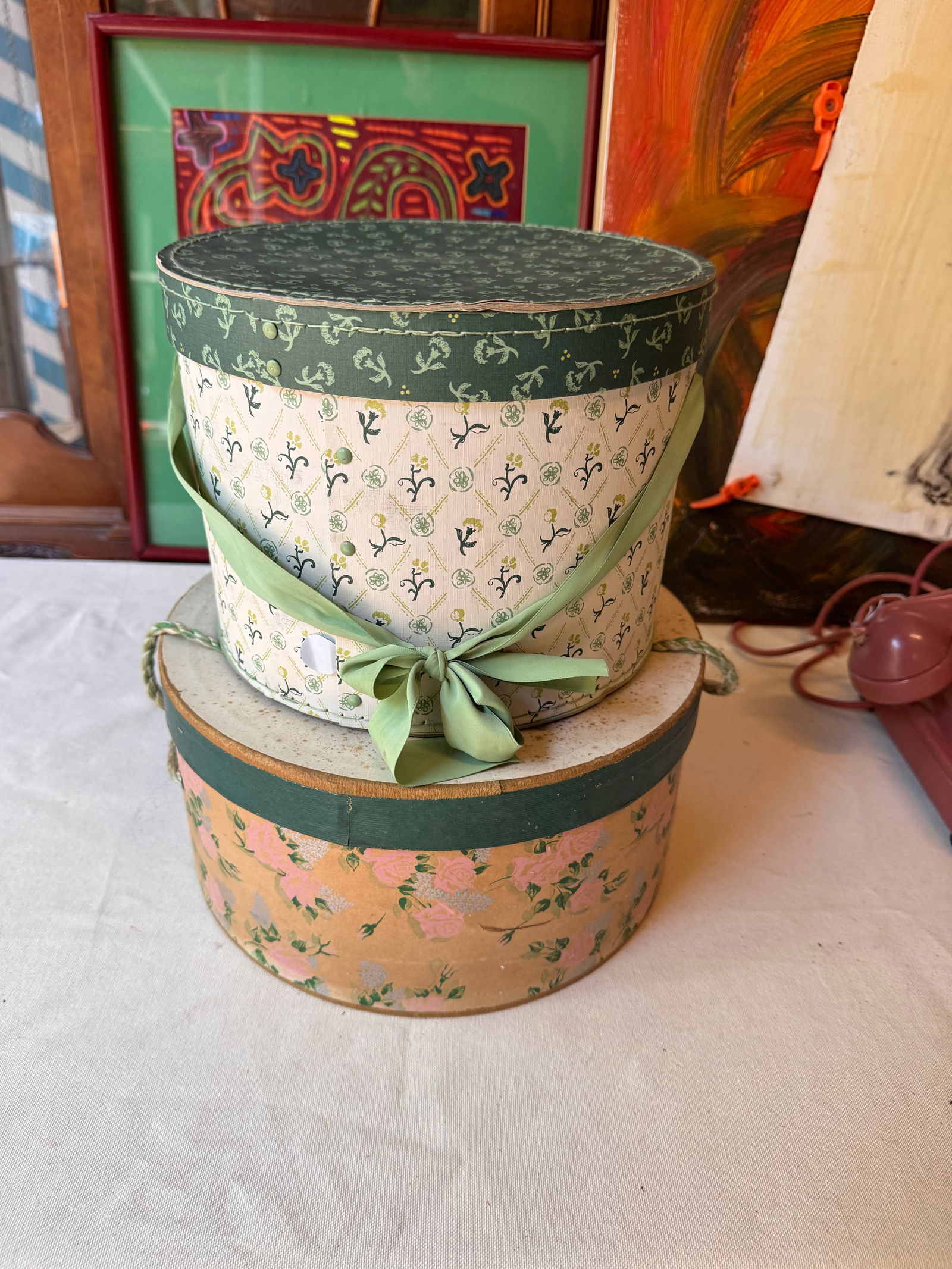 Pair of 1970s Decorative Green and White Boxes - 2