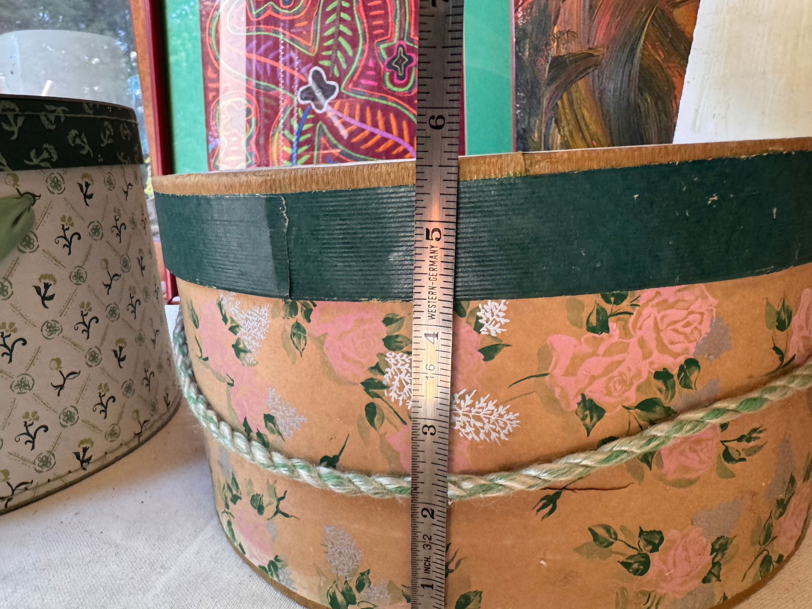 Pair of 1970s Decorative Green and White Boxes - 8