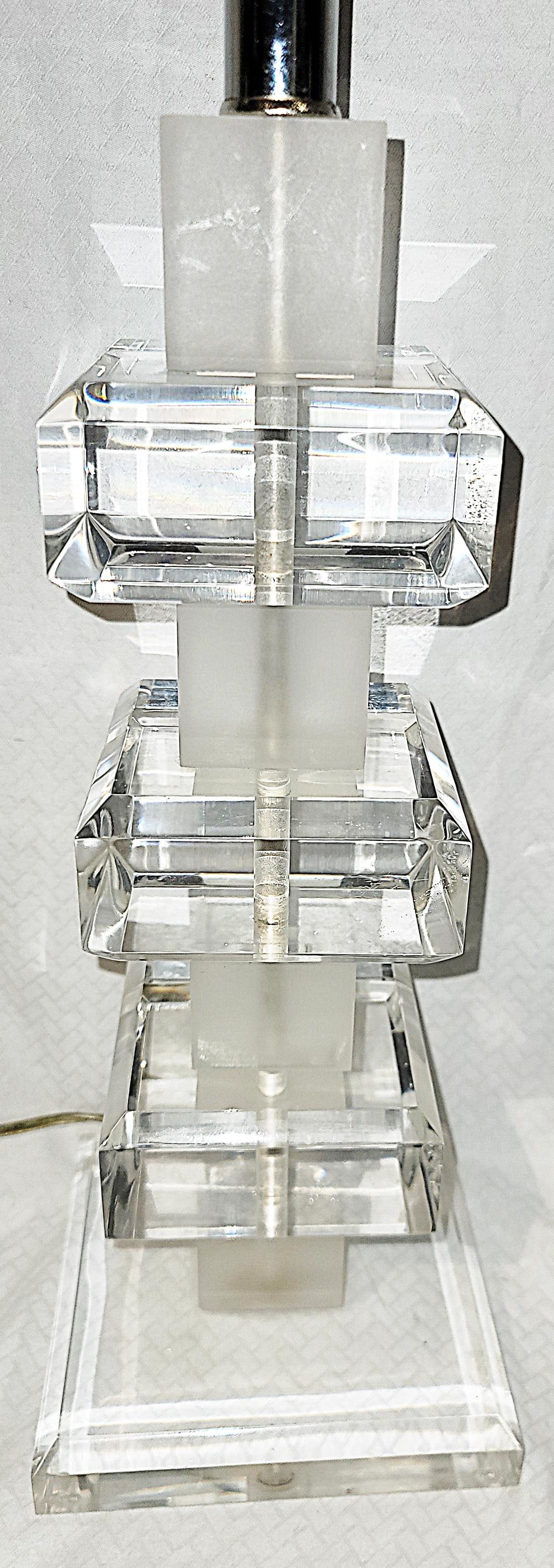 Mid-Century Modern Acrylic Table Lamp by Marlee - 4