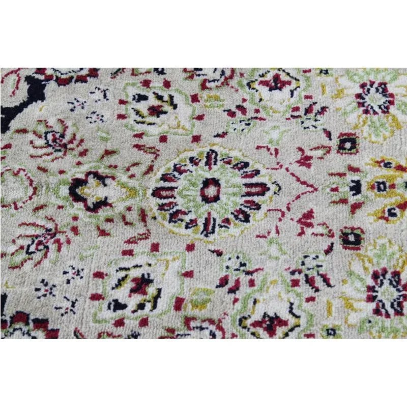 Persian Shiraz Area Rug 6'6"x9'4" - 10