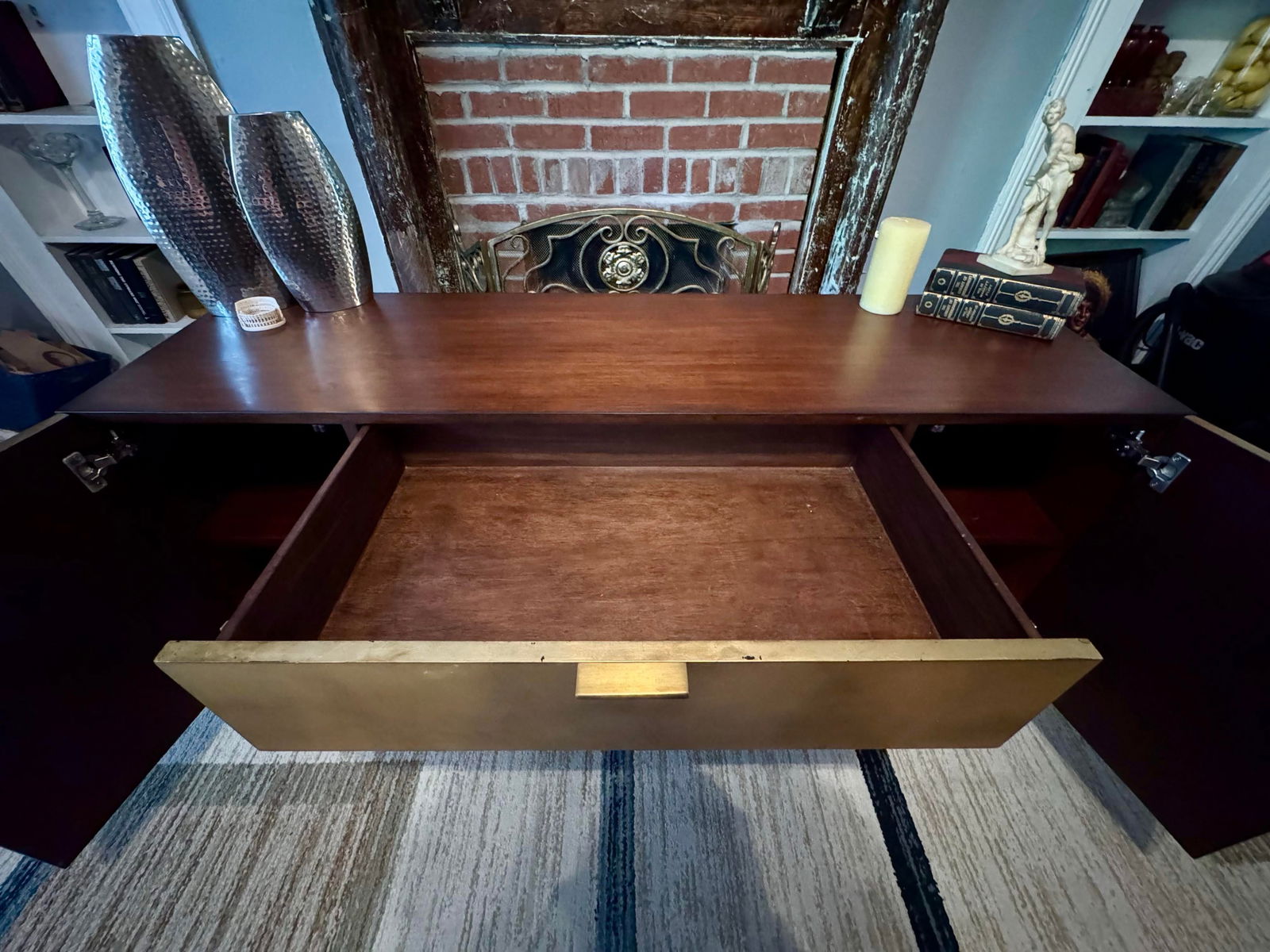 Mid-Century Modern Credenza With Brass Legs - Aurum Finish - 6