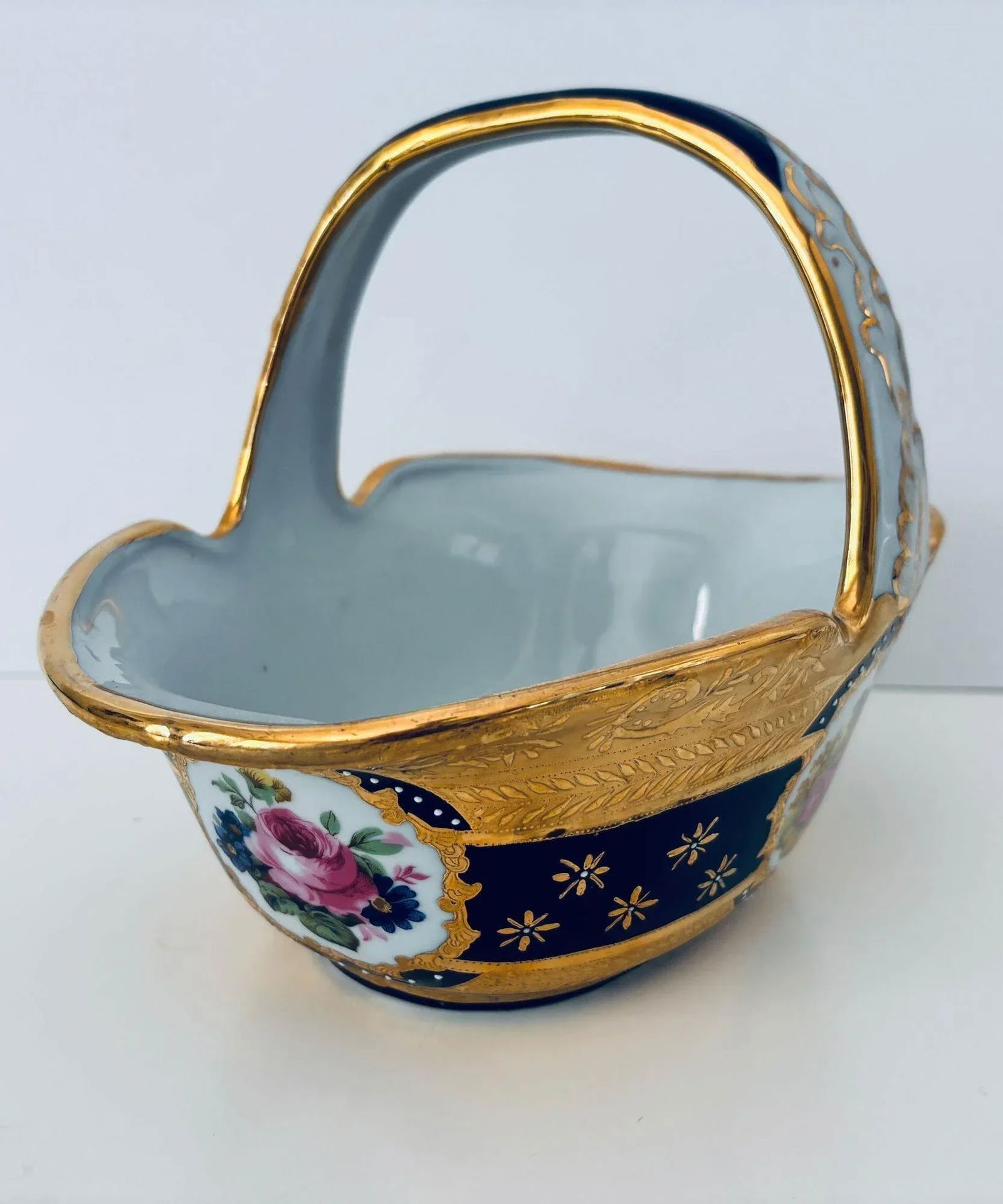 Cobalt Blue Porcelain Basket Vase With 22k Gold Encrustation and Romantic Scene - 14