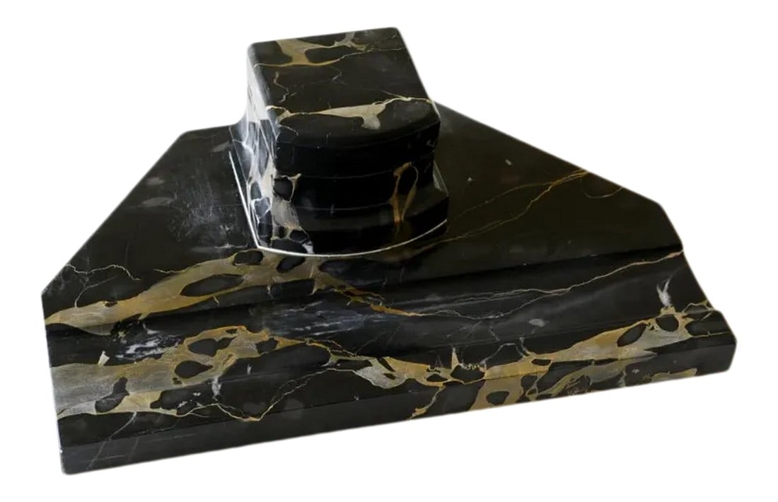 19th Century Marble Inkwell: MARBLE INKWELL - encrier en marbre Date: circa 1880 Dimensions: 11 inches wide, 7 inches deep, 3 inches tall Provenance: Domaine de la Comtesse de Loisy, Nuits-Saint-Georges, Burgundy, France. 