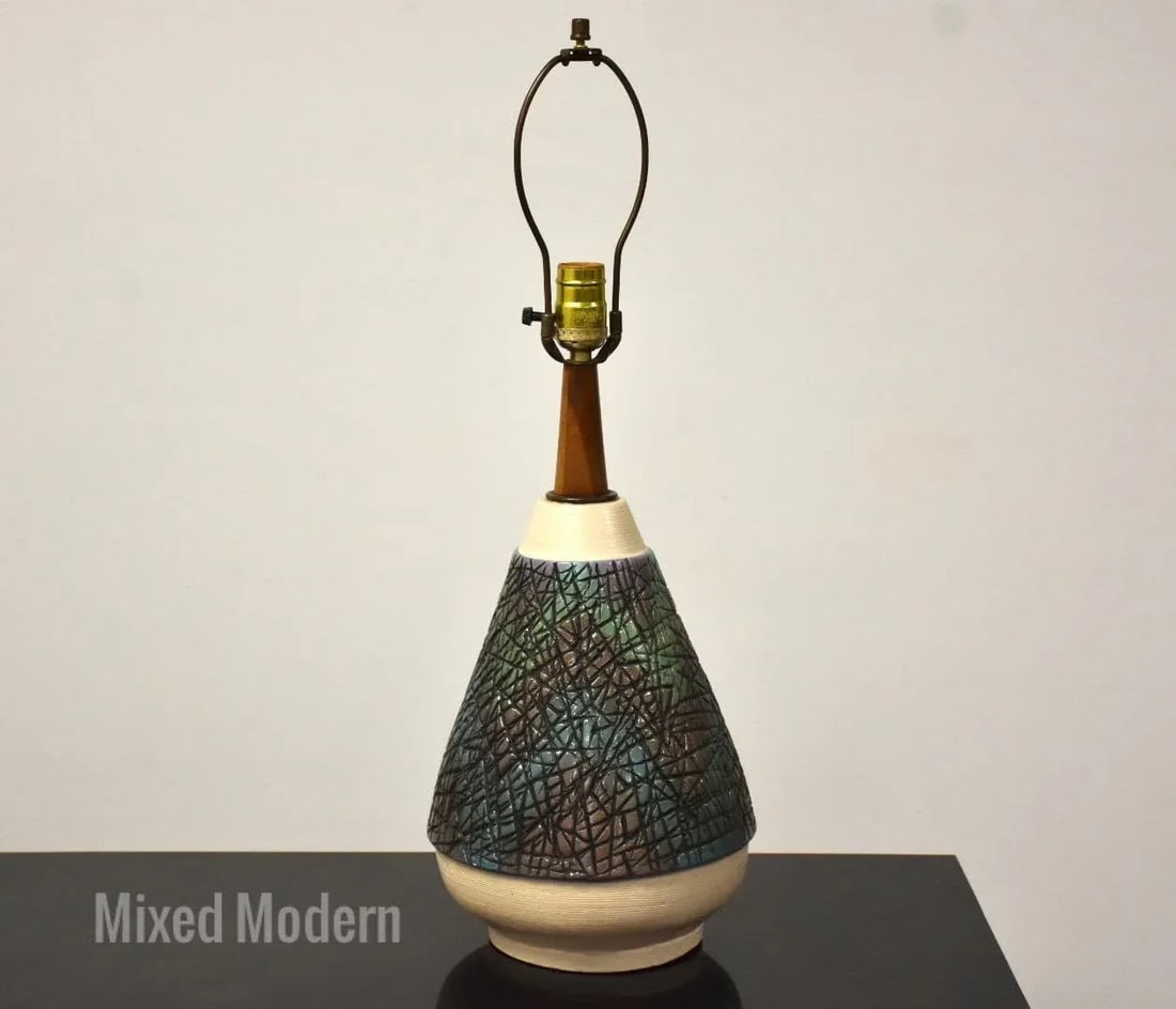 Mid Century Modern Walnut Table Lamp - 6