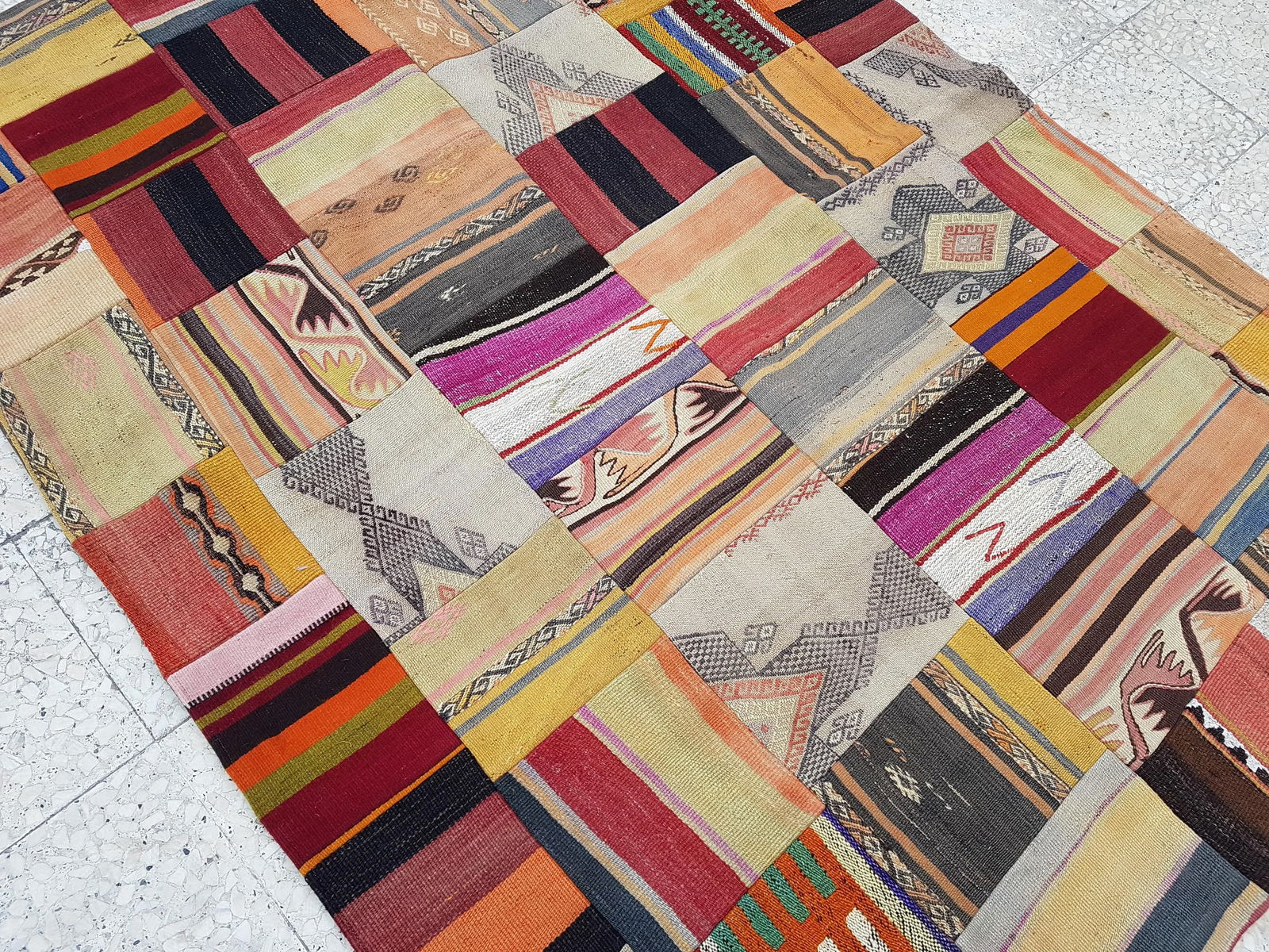 Turkish Kilim Rug - Patchwork Design 4'10" X 6'6" - 5