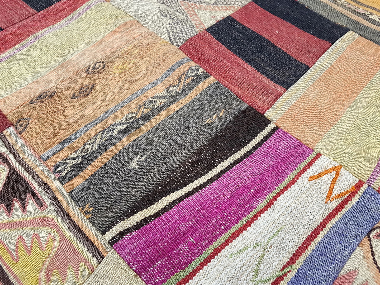 Turkish Kilim Rug - Patchwork Design 4'10" X 6'6" - 7