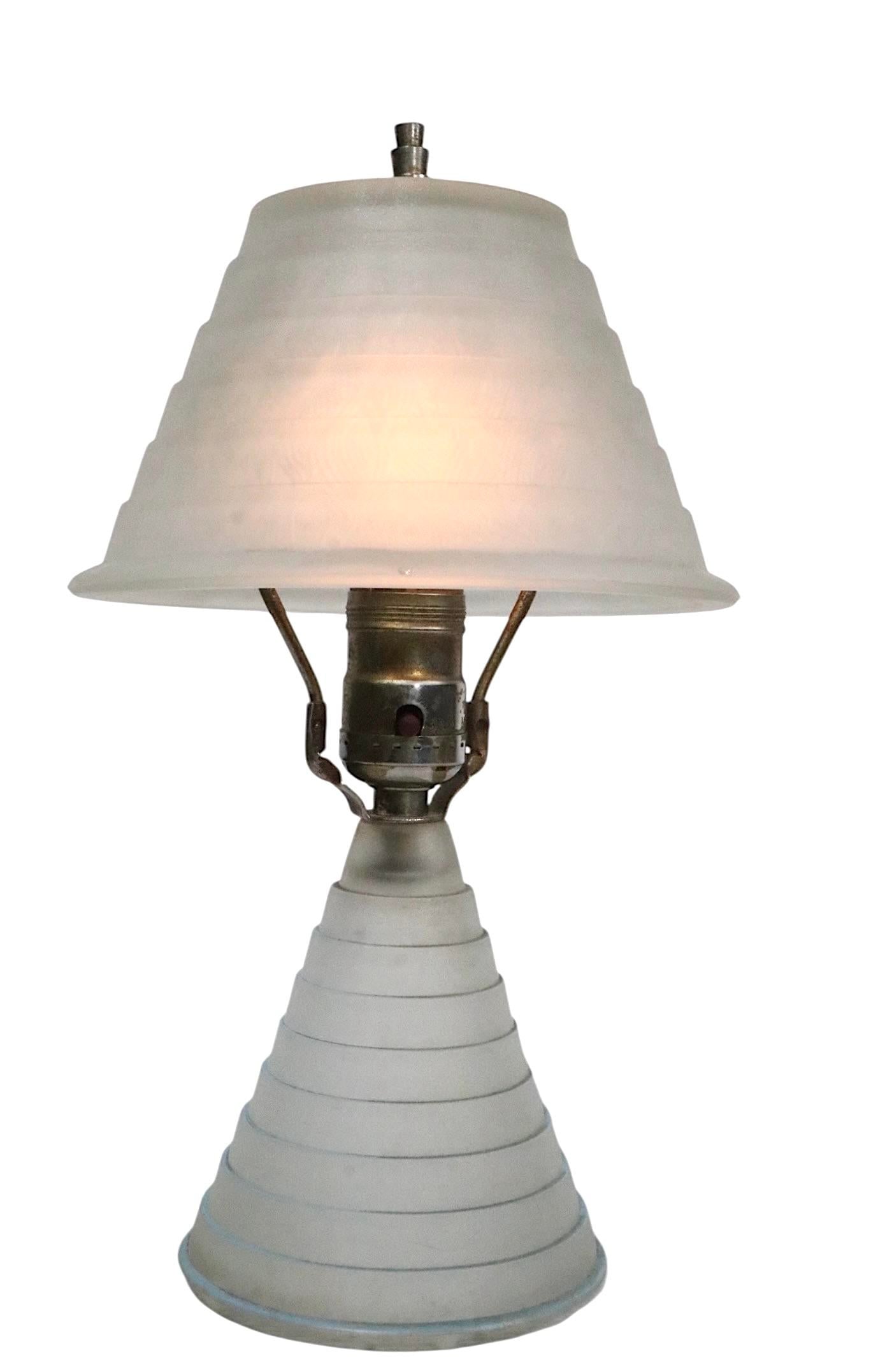 Art Deco Stepped Glass Skyscraper Lamp C. 1930's - 8