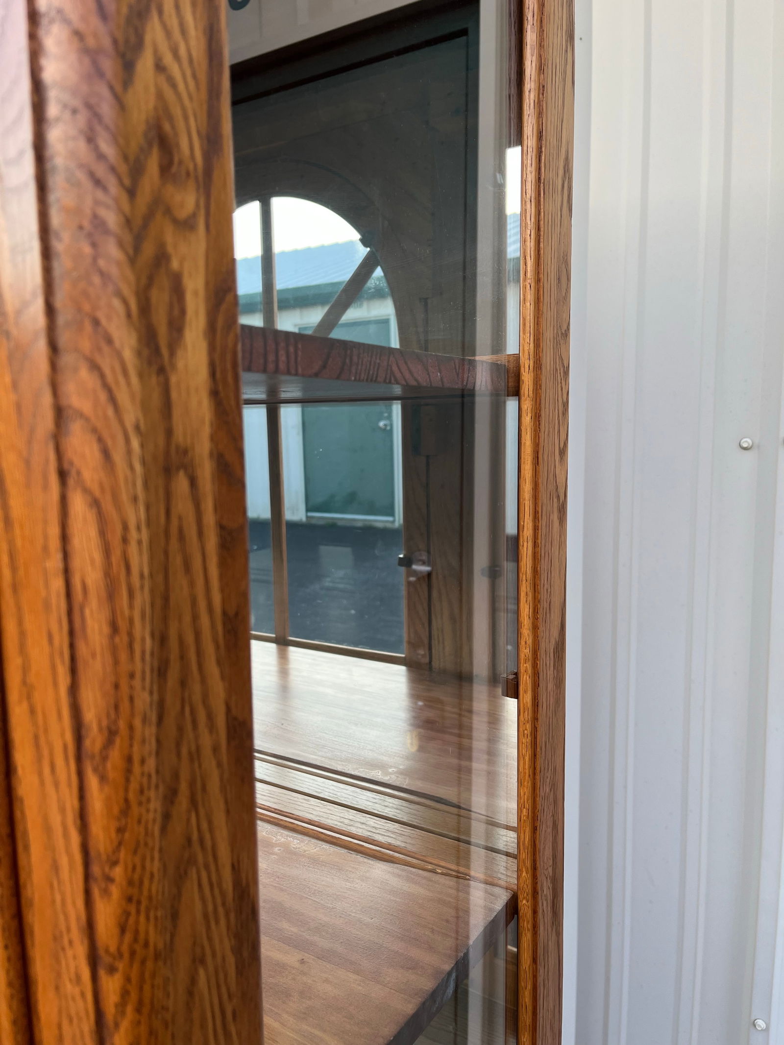 Keller Illuminated Oak China Display Hutch Cabinet - 12