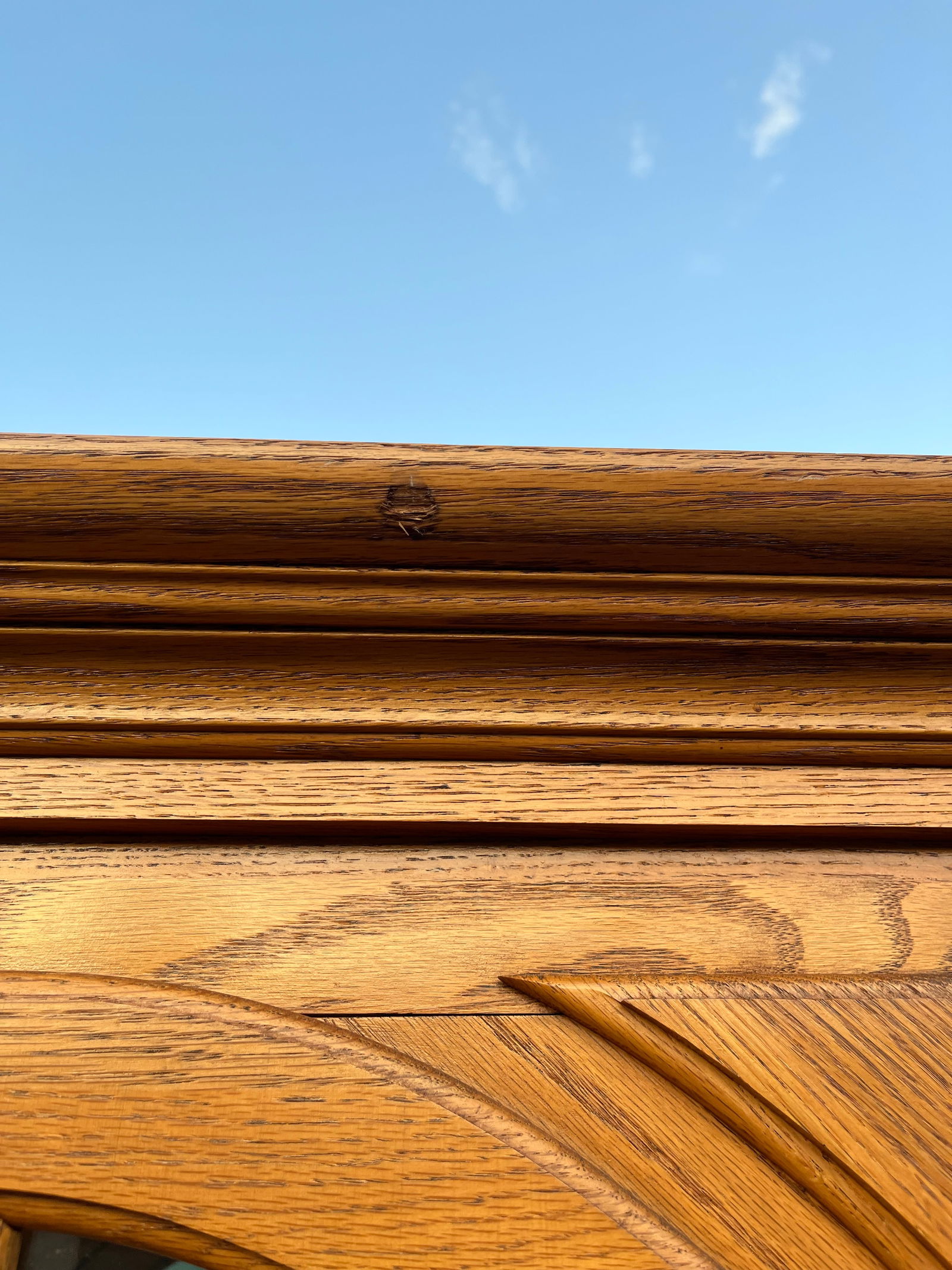 Keller Illuminated Oak China Display Hutch Cabinet - 9