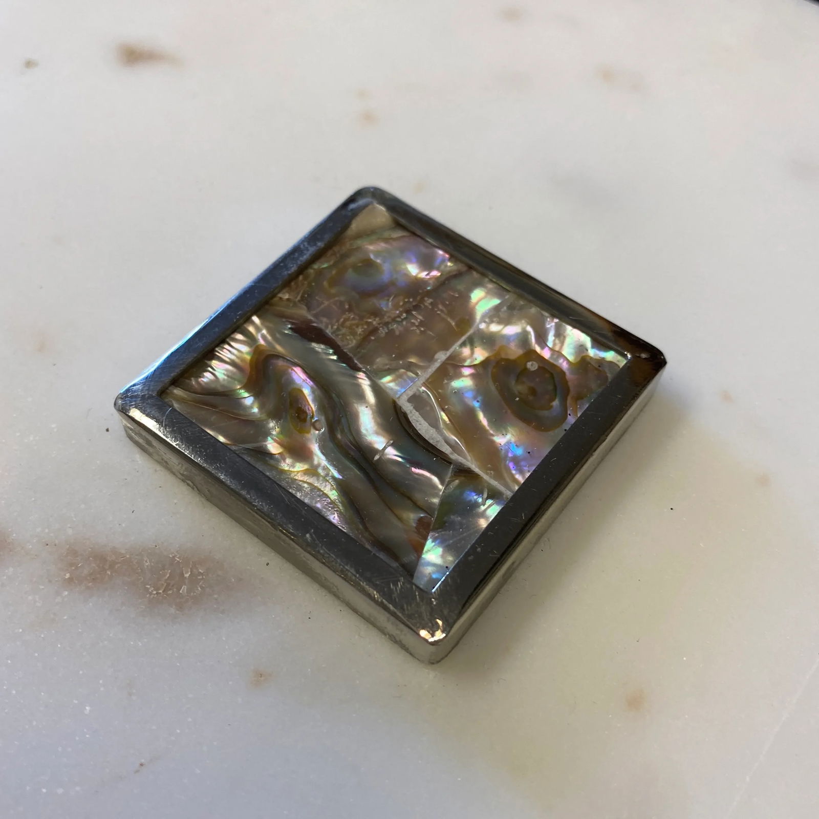 1990s Large Heavy Marble Box With Mother of Pearl Details - 3
