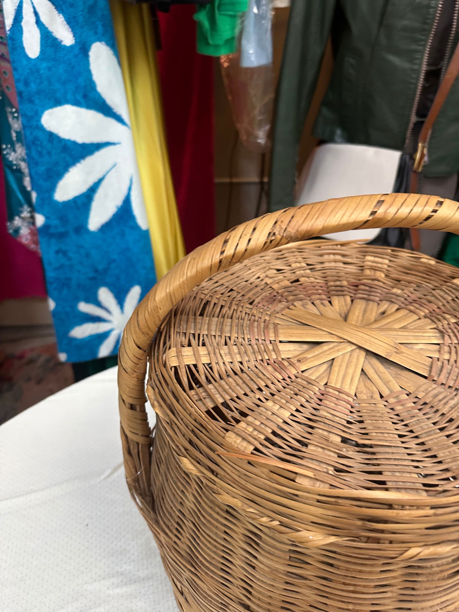 1970s Handmade Vintage Large Wicker Basket With Matching Lid - 2