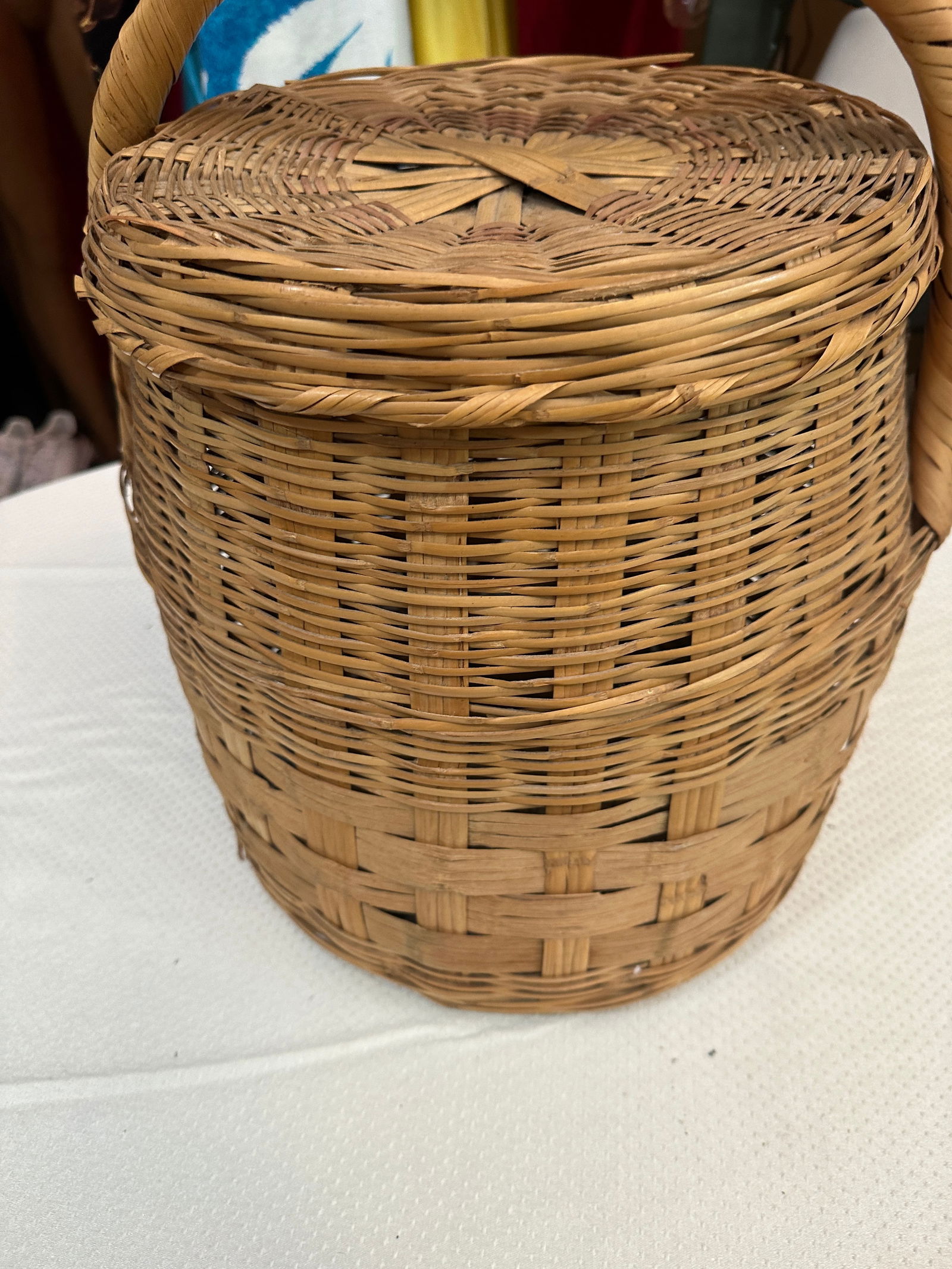 1970s Handmade Vintage Large Wicker Basket With Matching Lid - 5