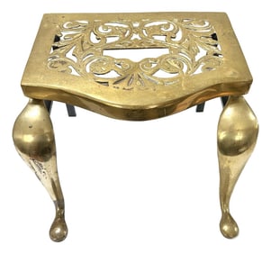 19th Century English Scrollwork Brass & Iron Footman With Cabriole Legs Footstool